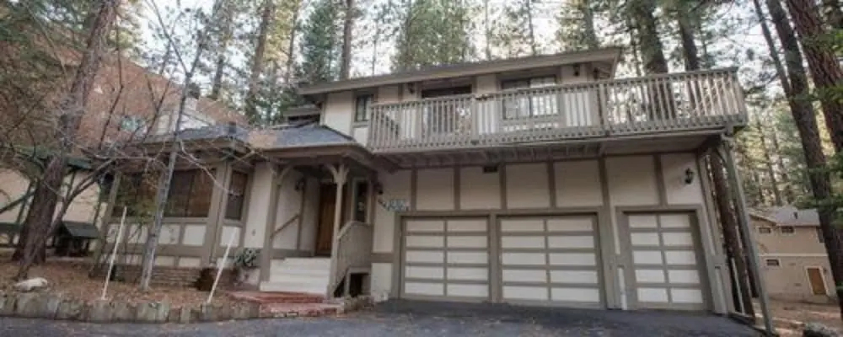 Gold Mountain Manor Bed and Breakfast