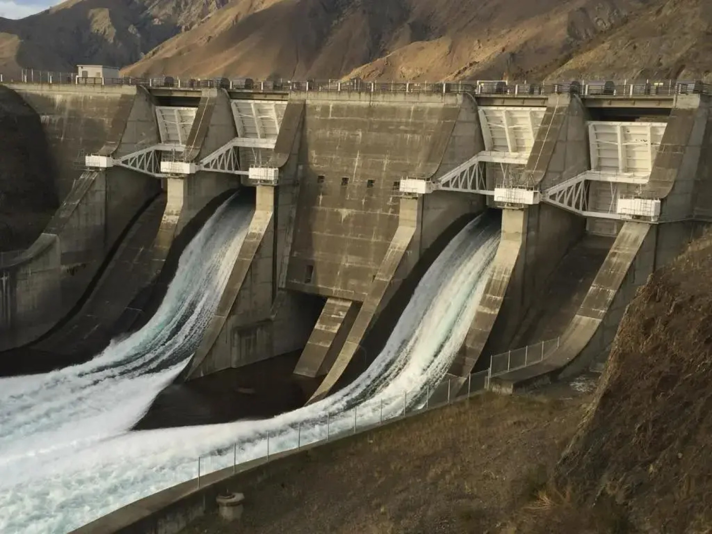 Otematata's Best Dam Pub