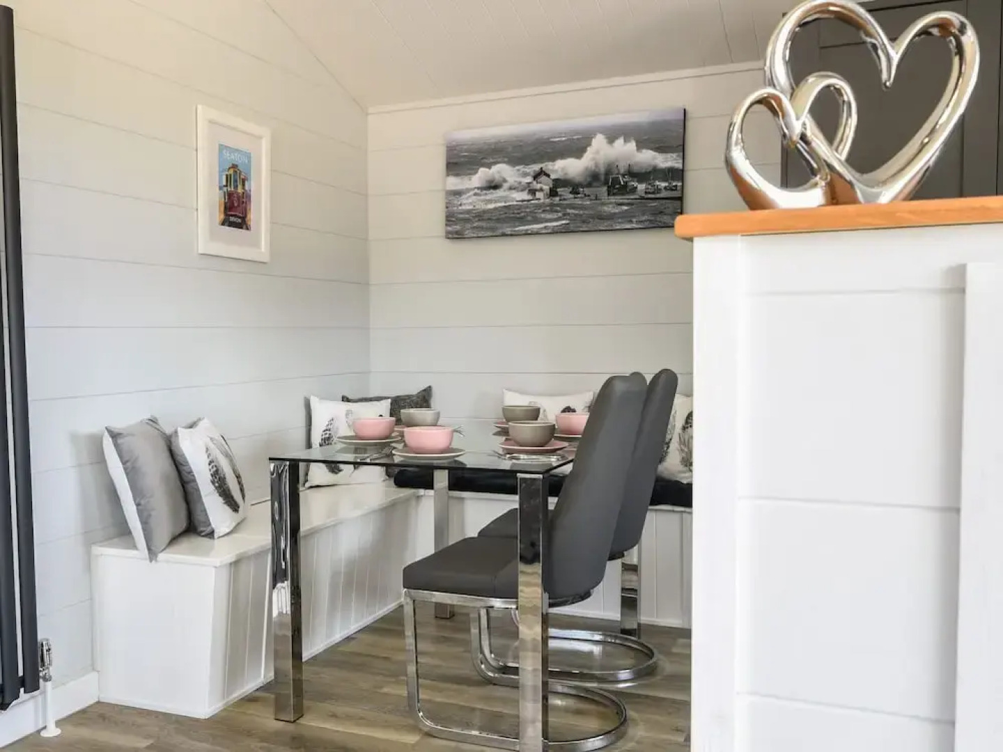 Oakwood 2 @ Pinewood Retreat