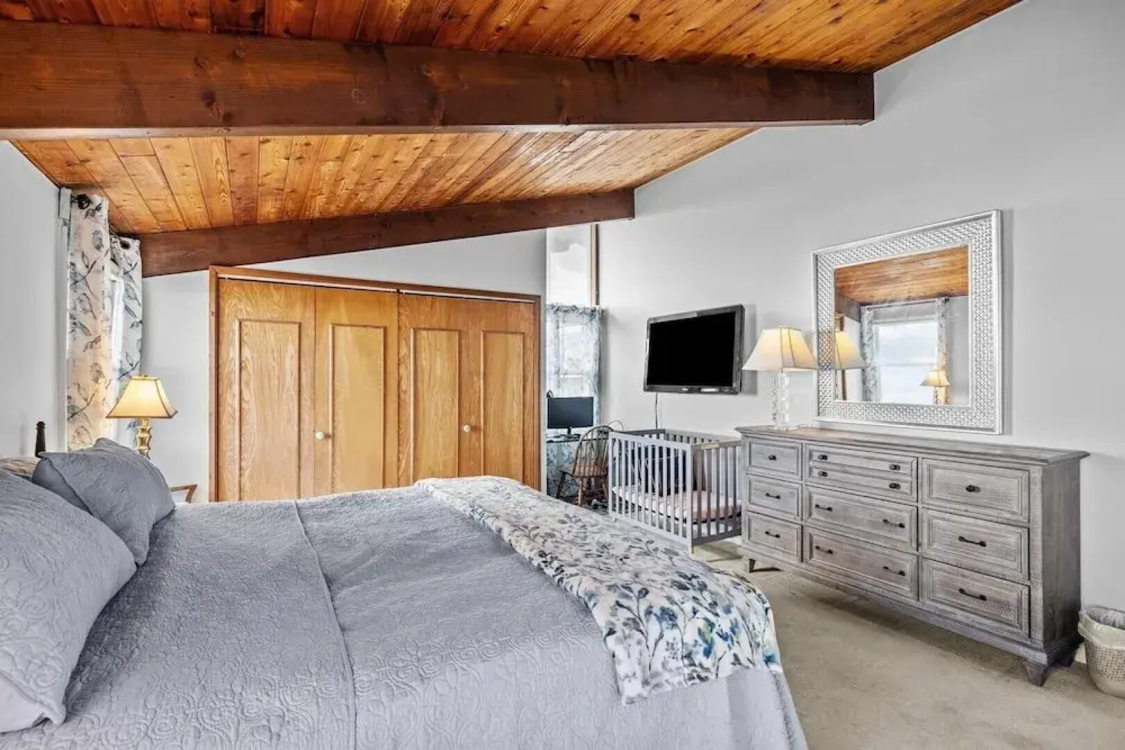 Heckman House 5 Bedroom Home by Redawning