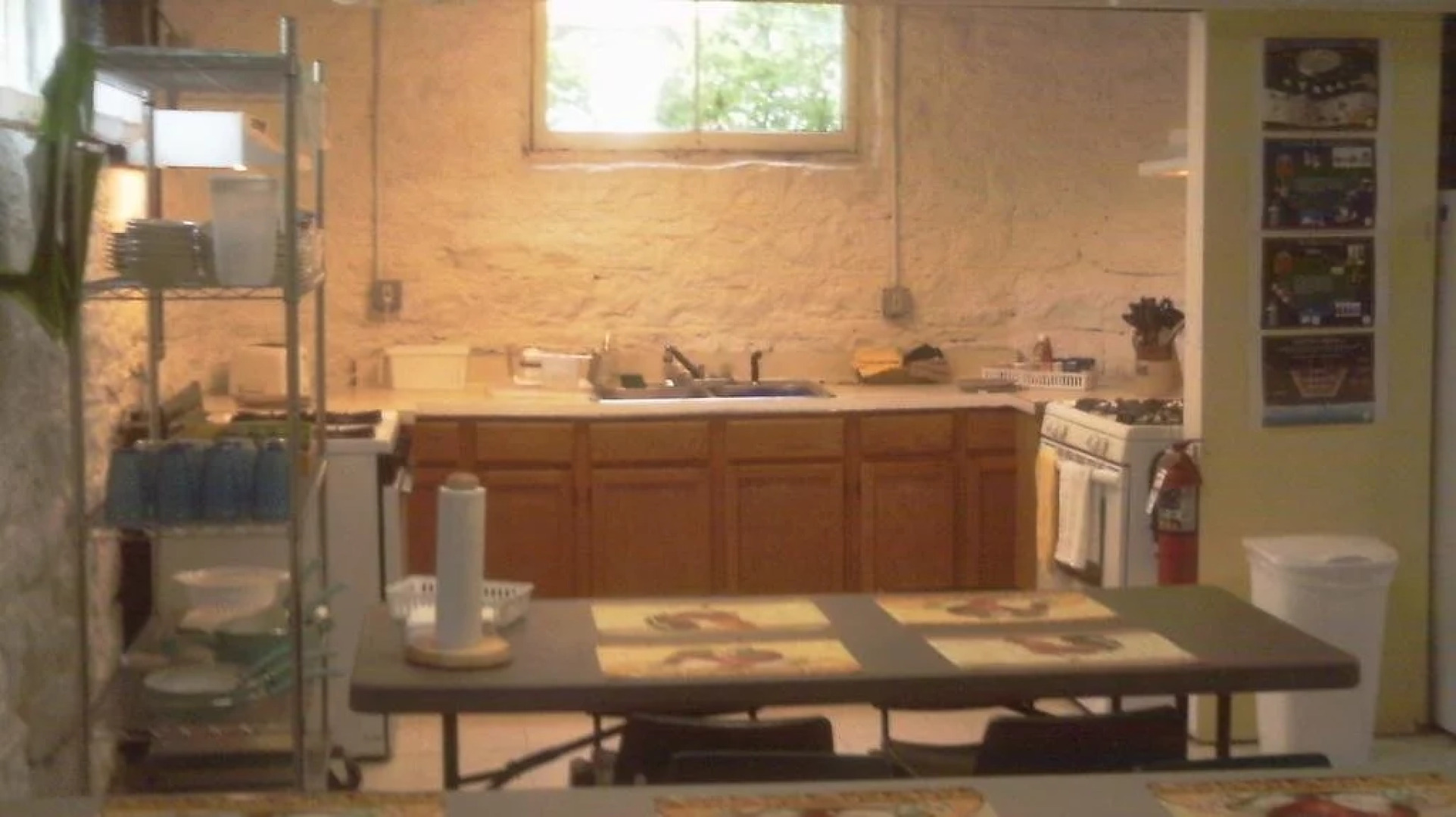 HI - Syracuse, Downing International Hostel