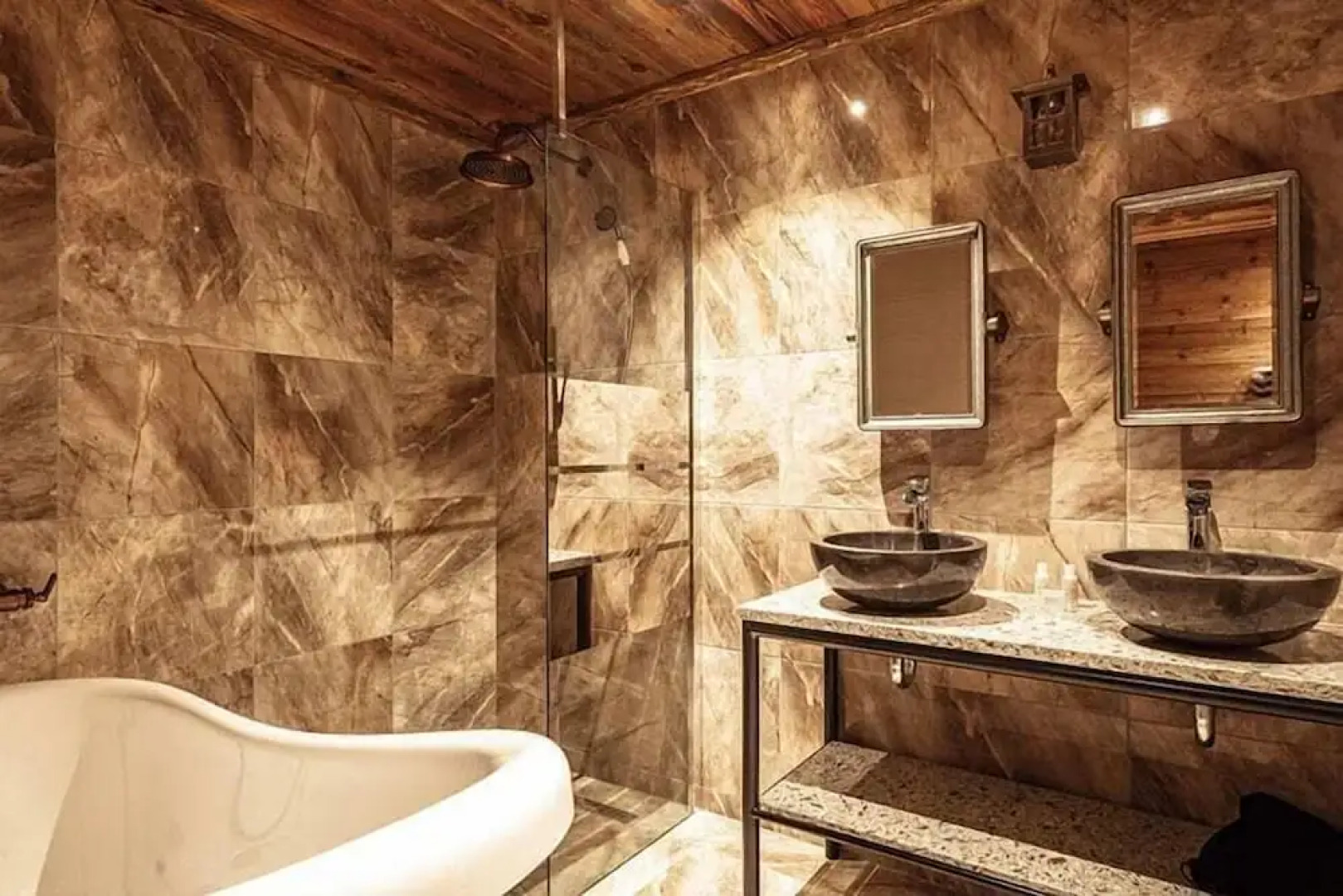 Chalet Raven Co-living