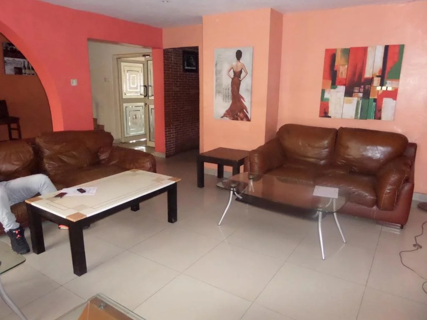 Noahs ark hotel and suites