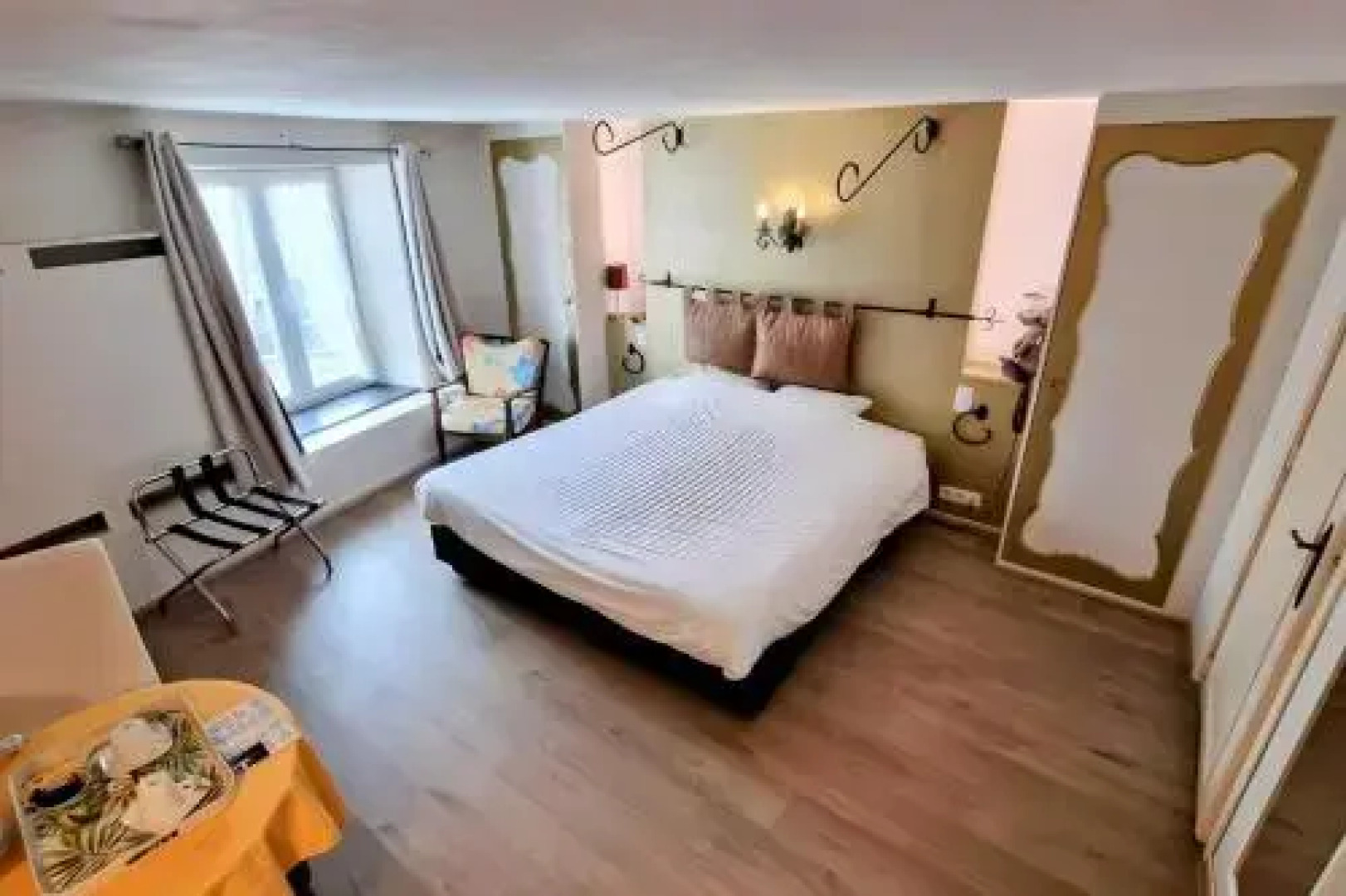 Royal Hotel-Restaurant Bonhomme