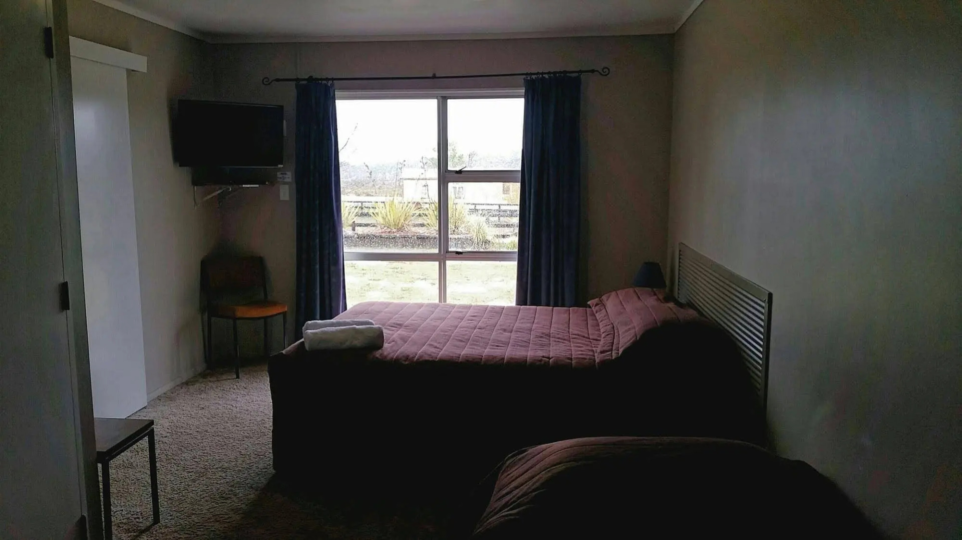 The Crossing Backpackers