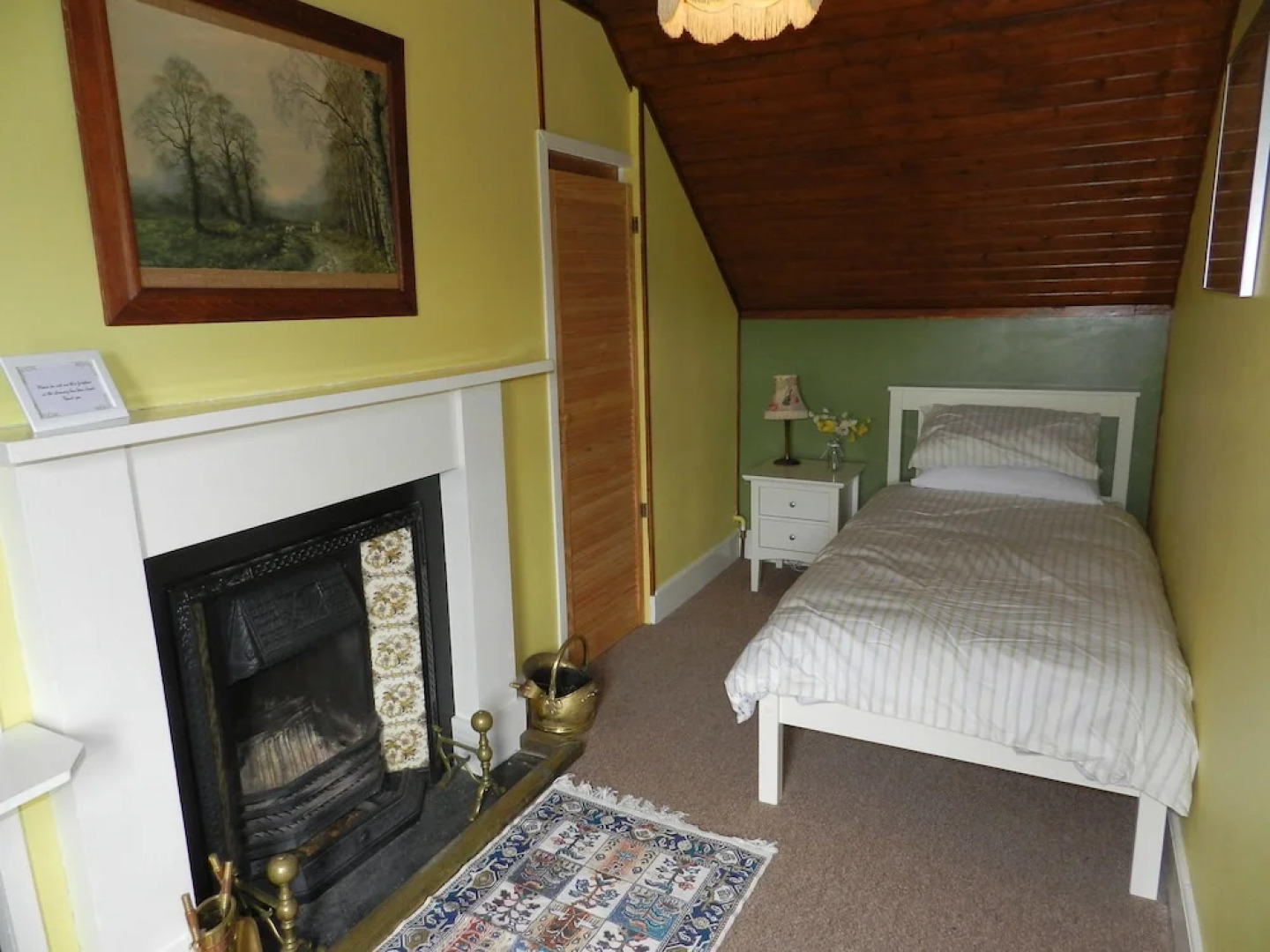 Highland Holiday Homes 1 Craggan Cottage