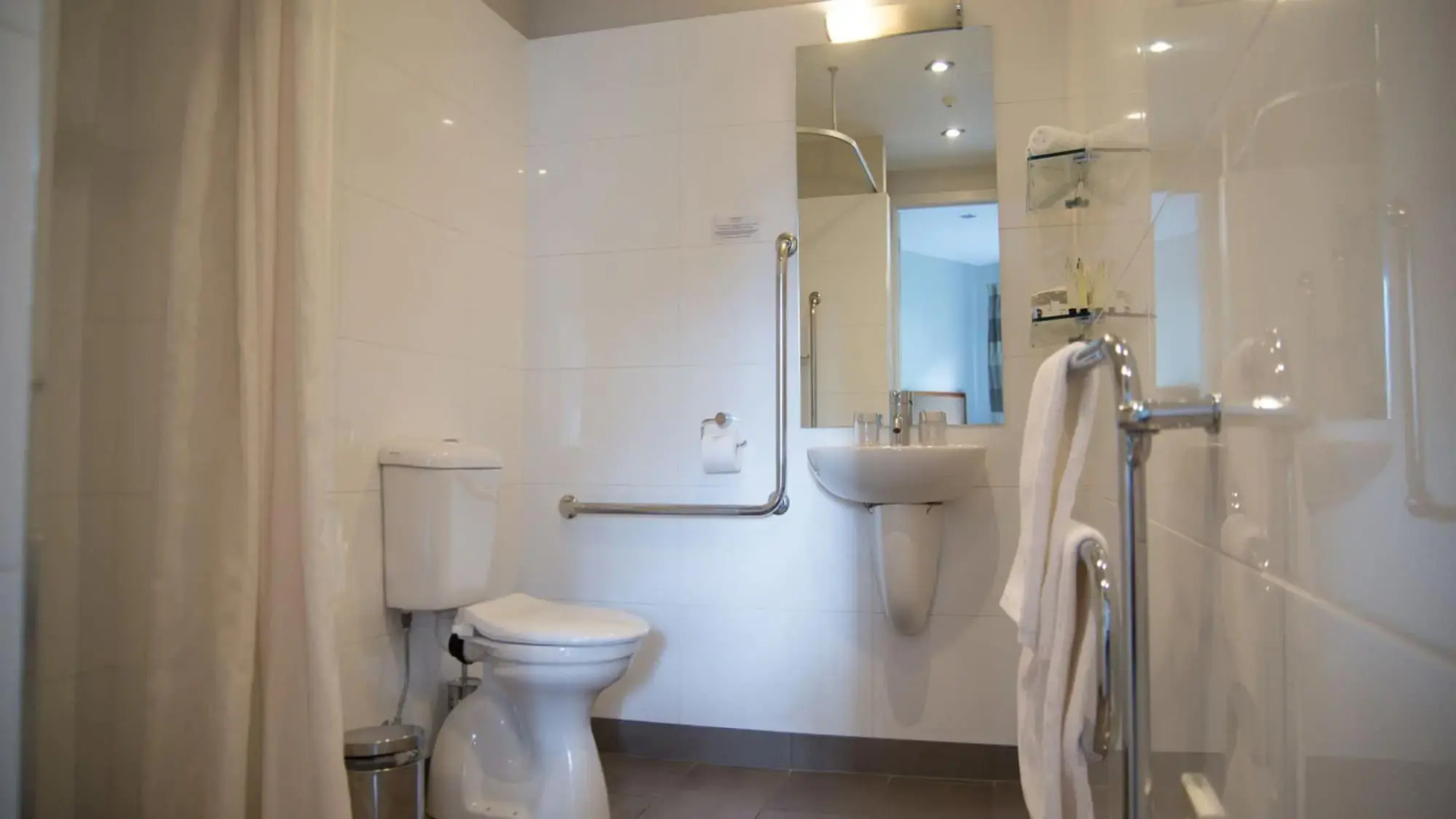 The Waterfront Suites - Heritage Boutique Collection