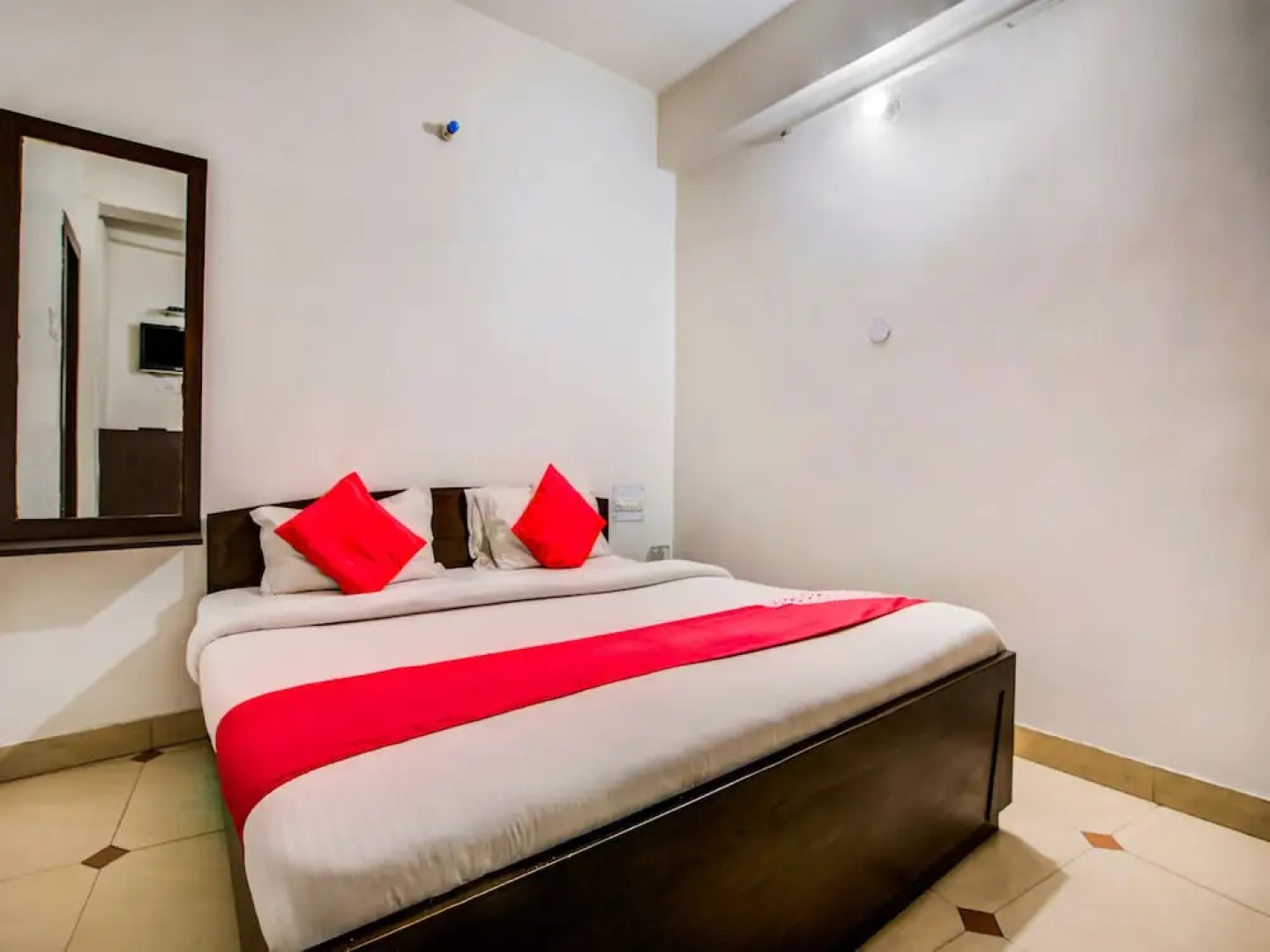 OYO 26211 Sekhar's Rest House