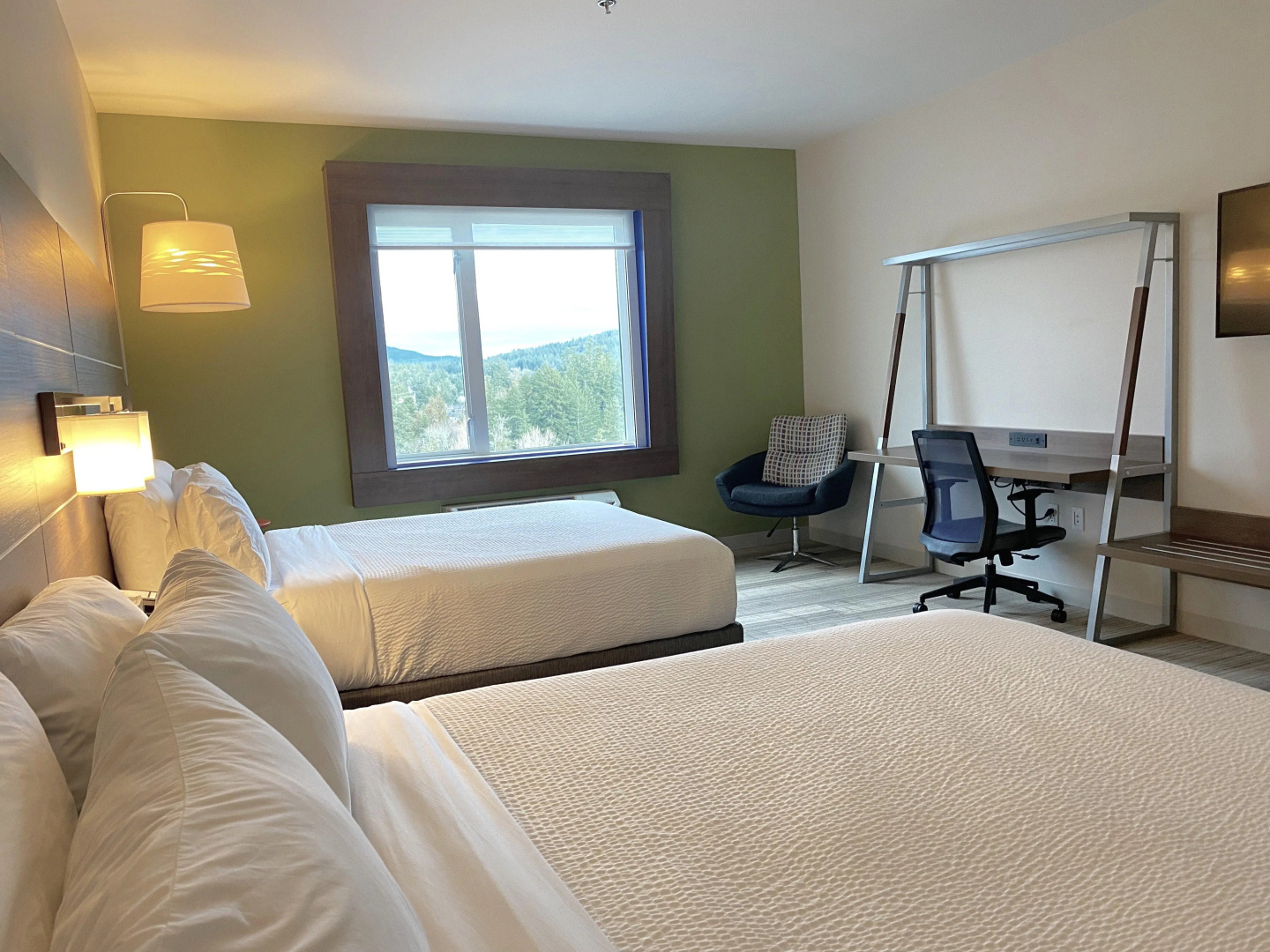 Holiday Inn Express & Suites Victoria - Colwood by IHG