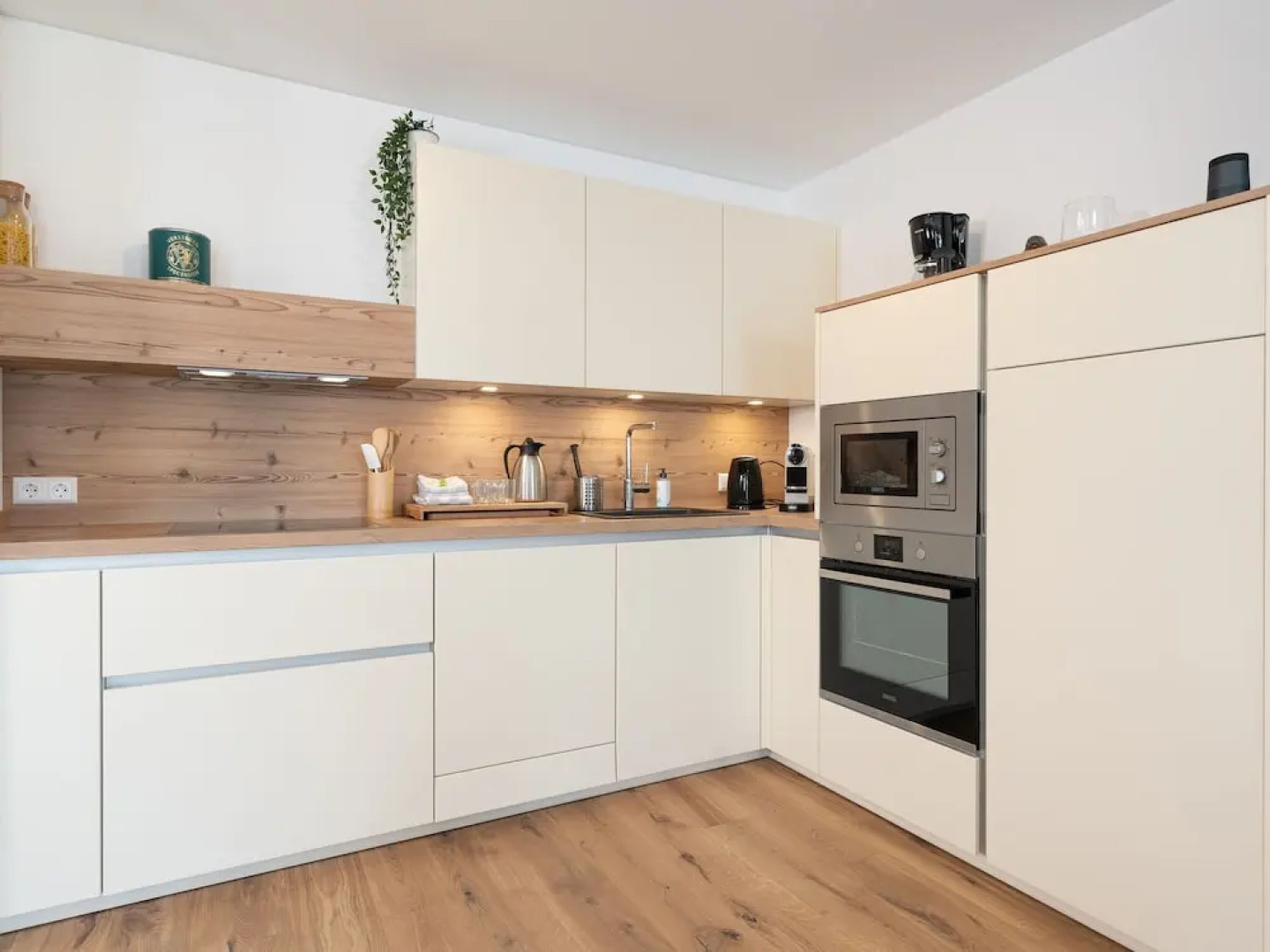 Detached Chalet w Combi Sauna, Near Ski Lift, Haus Liene