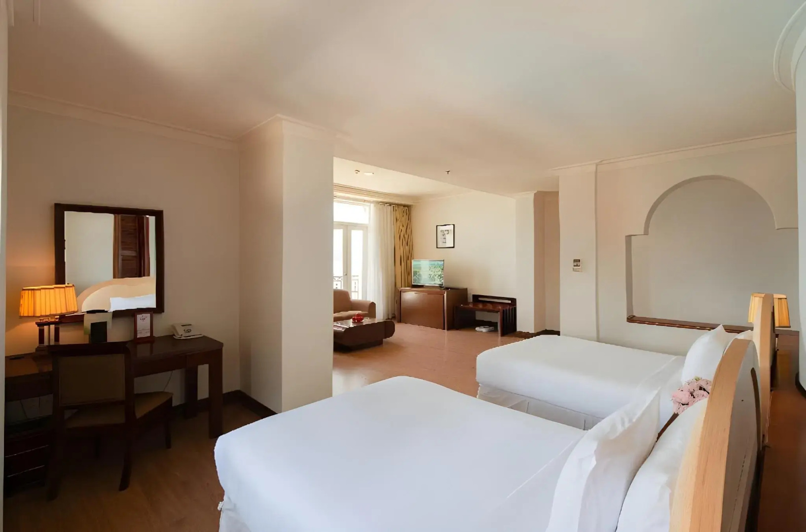 Sunrise Nha Trang Beach Hotel & Spa