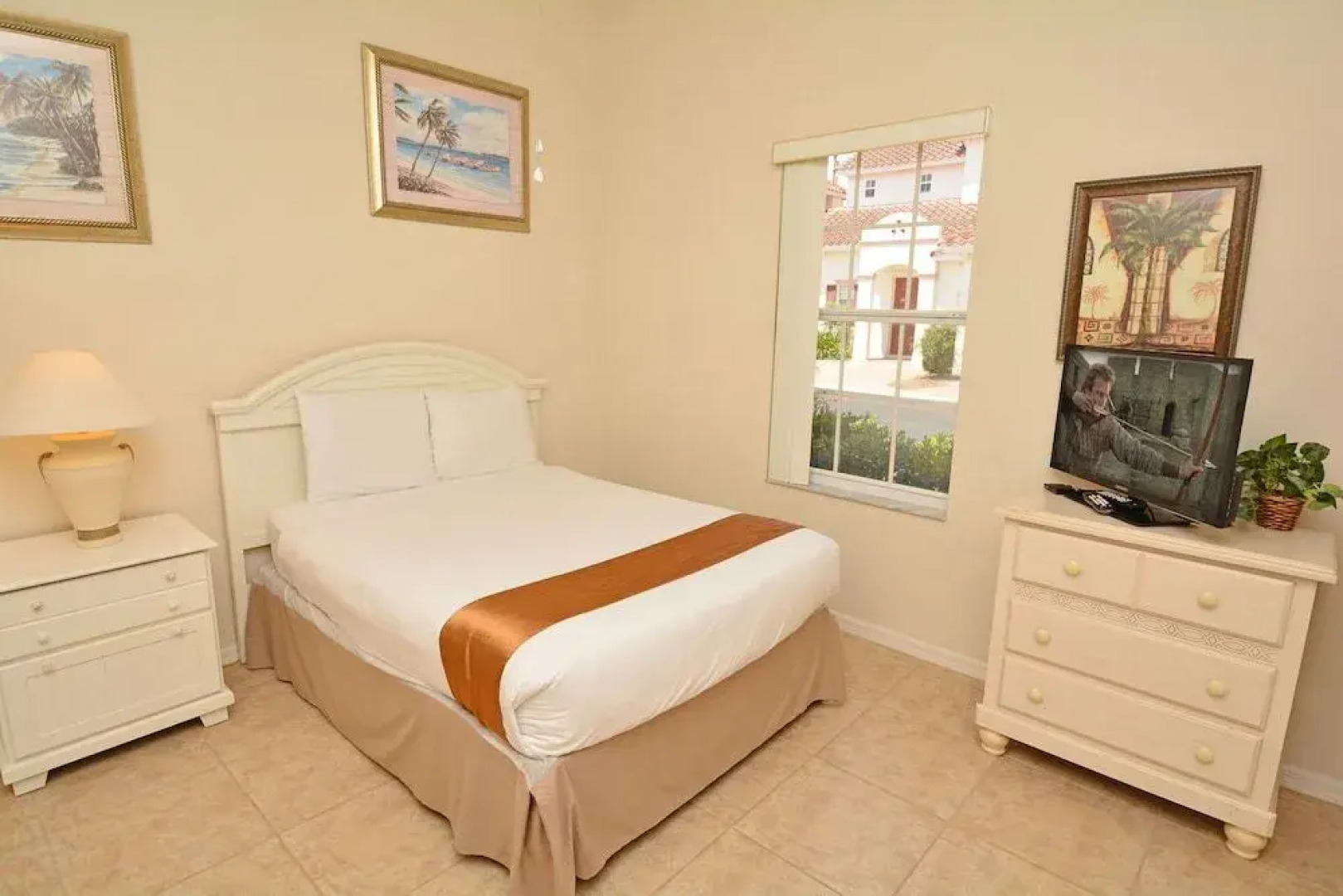 T159BD Sunshine Haven 3 Br villa by RedAwning