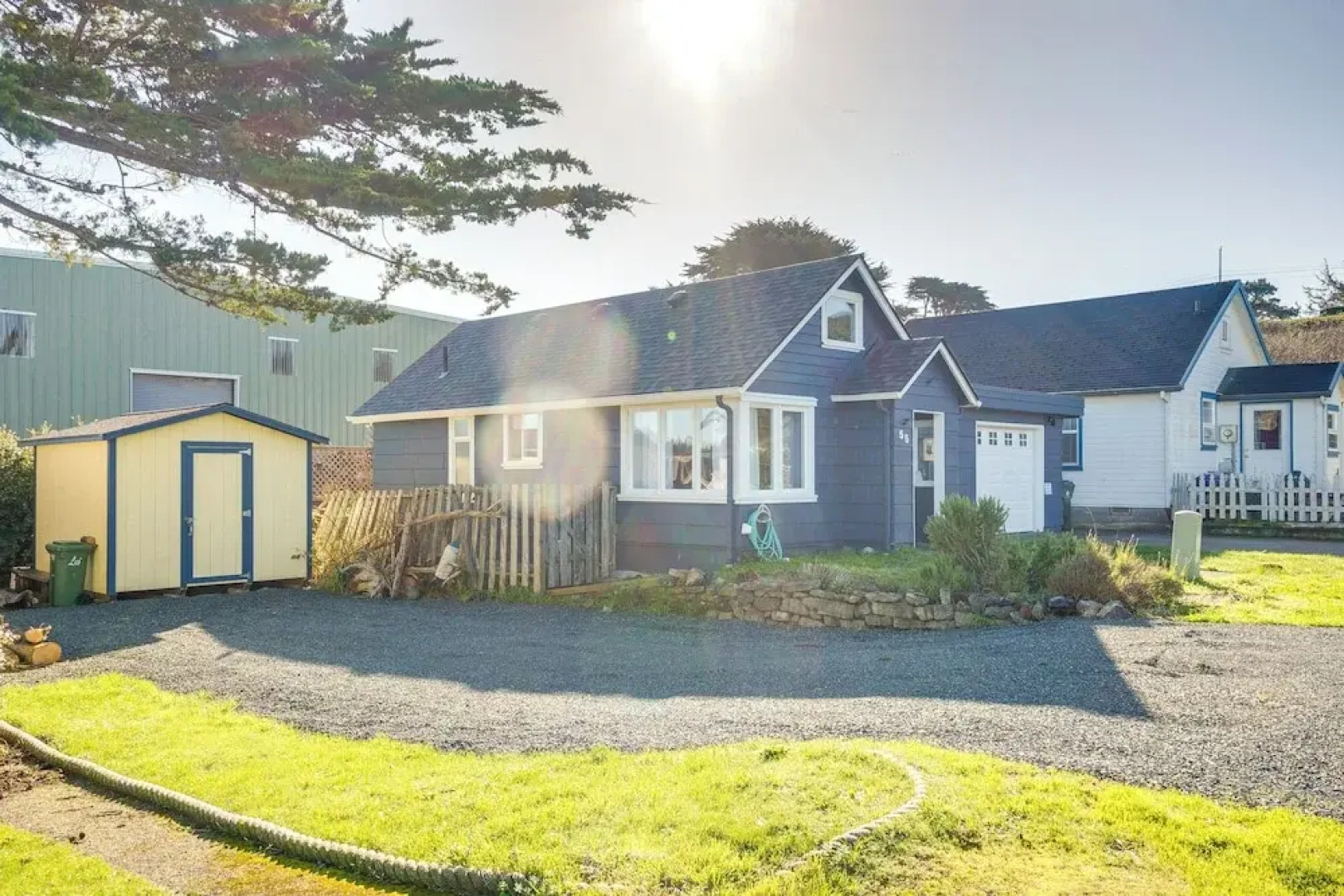 Bandon Beach House Rental: Walk to Downtown!