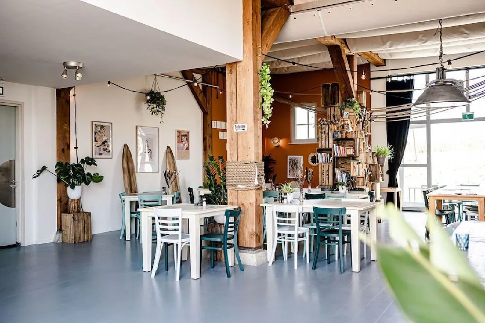 Tiny Parks Cast Away