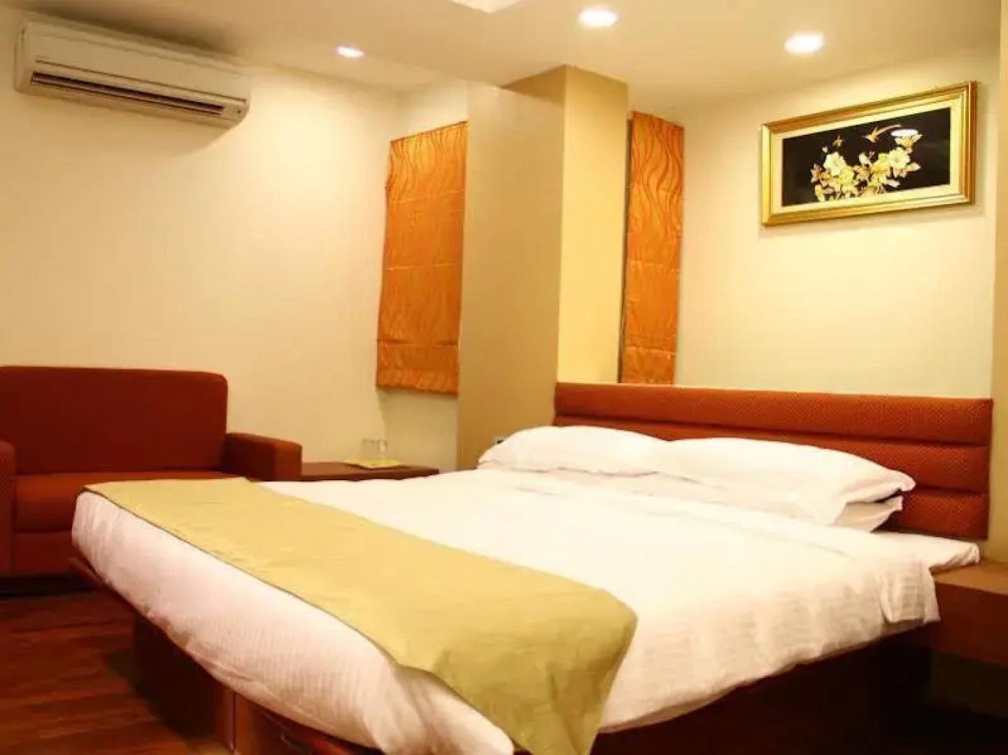 Flagship 479 By OYO Rooms