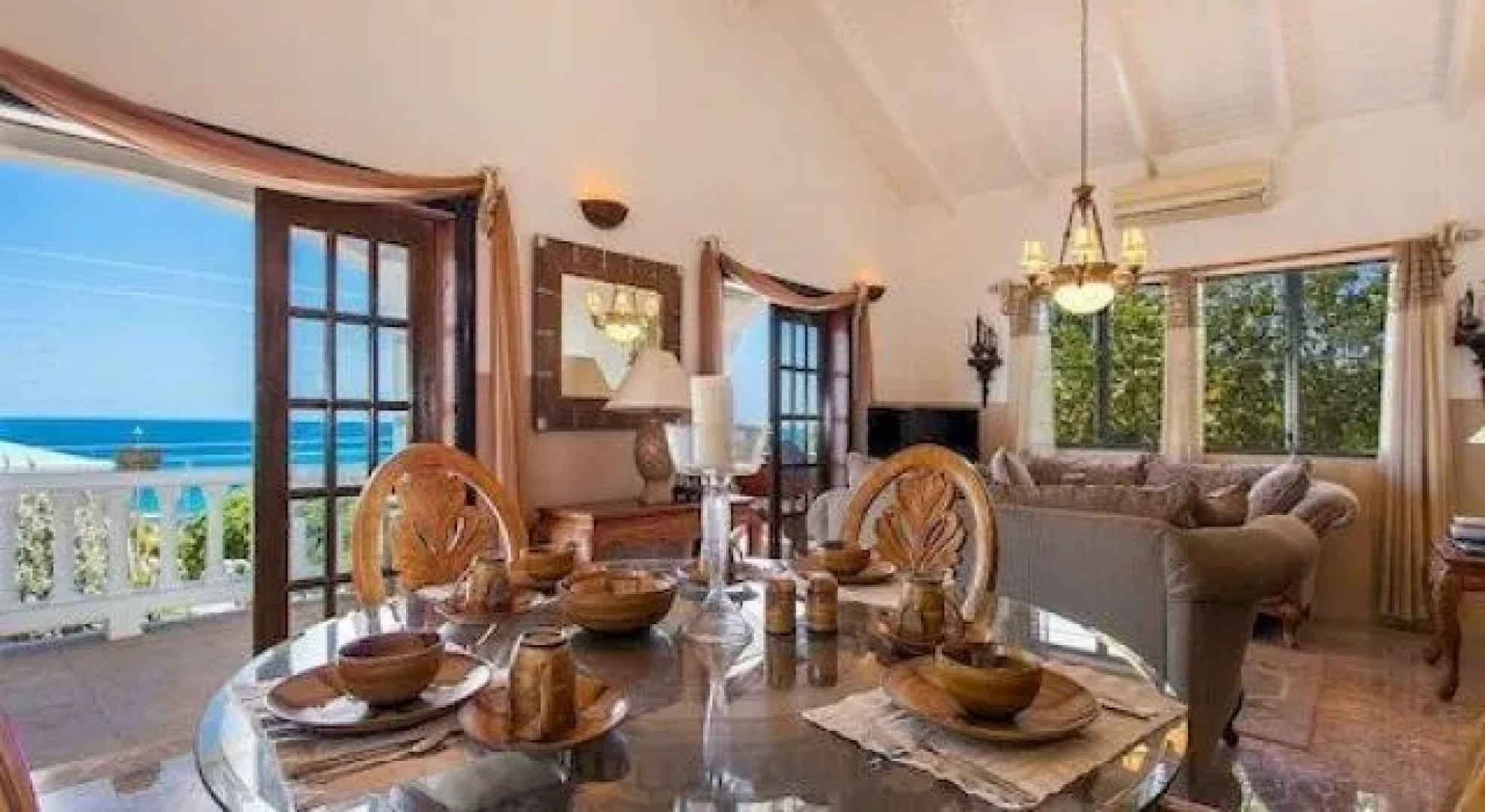 Secret's Oceanfront Vacation Villa