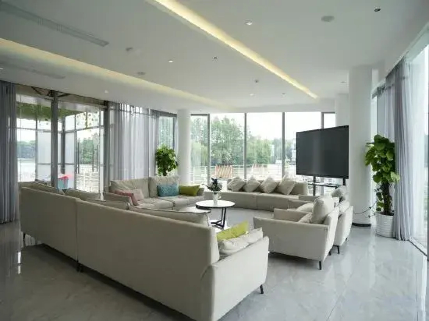 Yuehu YUEHU Zhenxuan International Resort Community