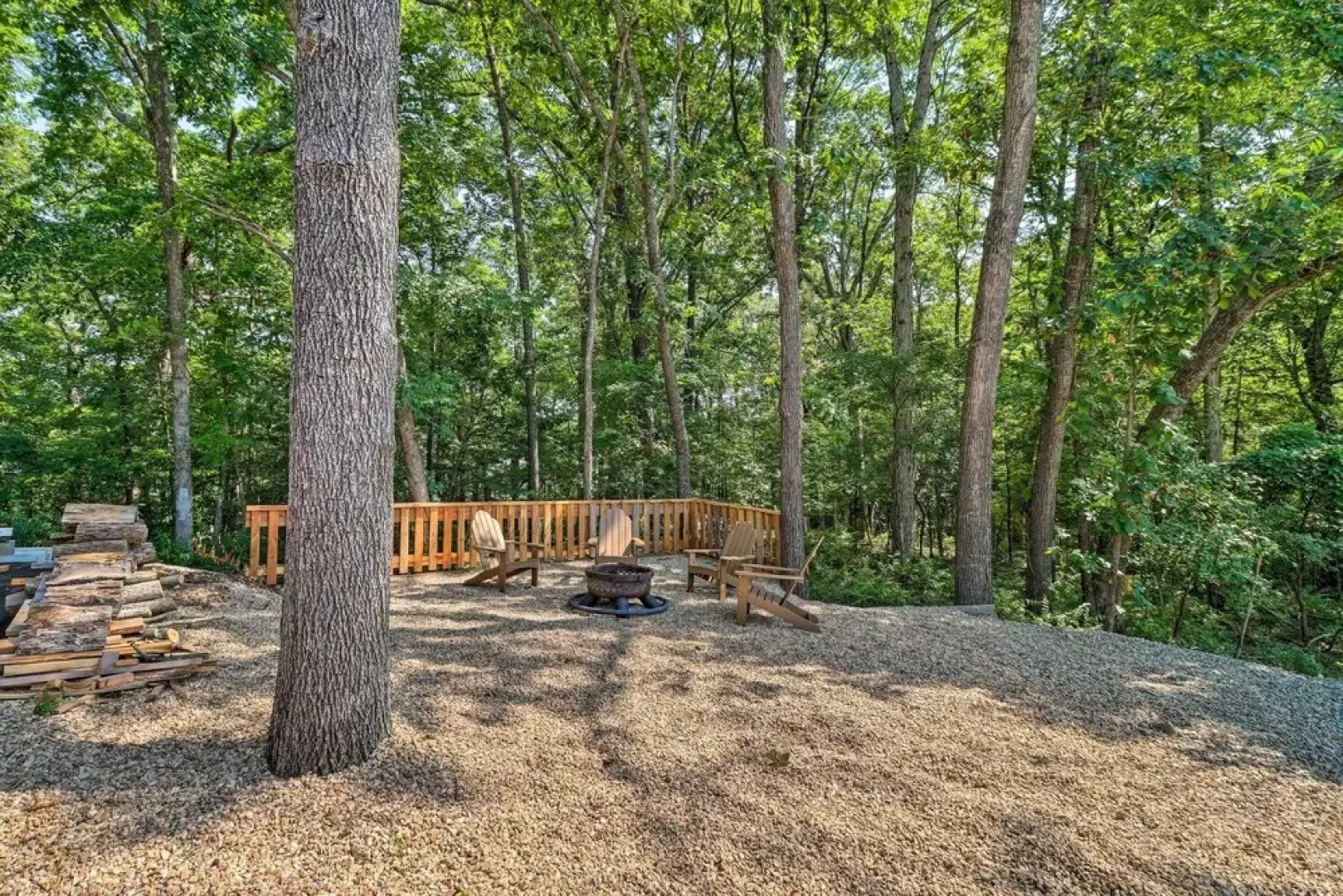 Beautiful Bull Shoals Retreat w/ Lake View!