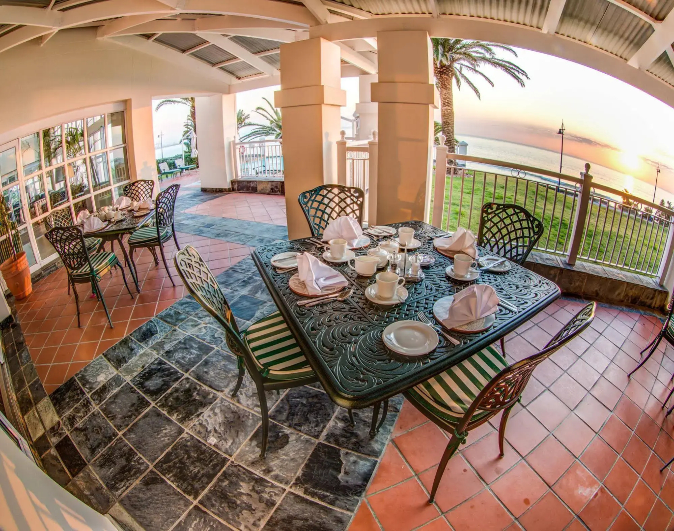 Courtyard Hotel Gqeberha