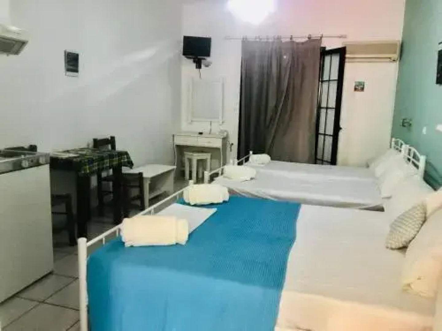 Contaratos Holiday Lettings