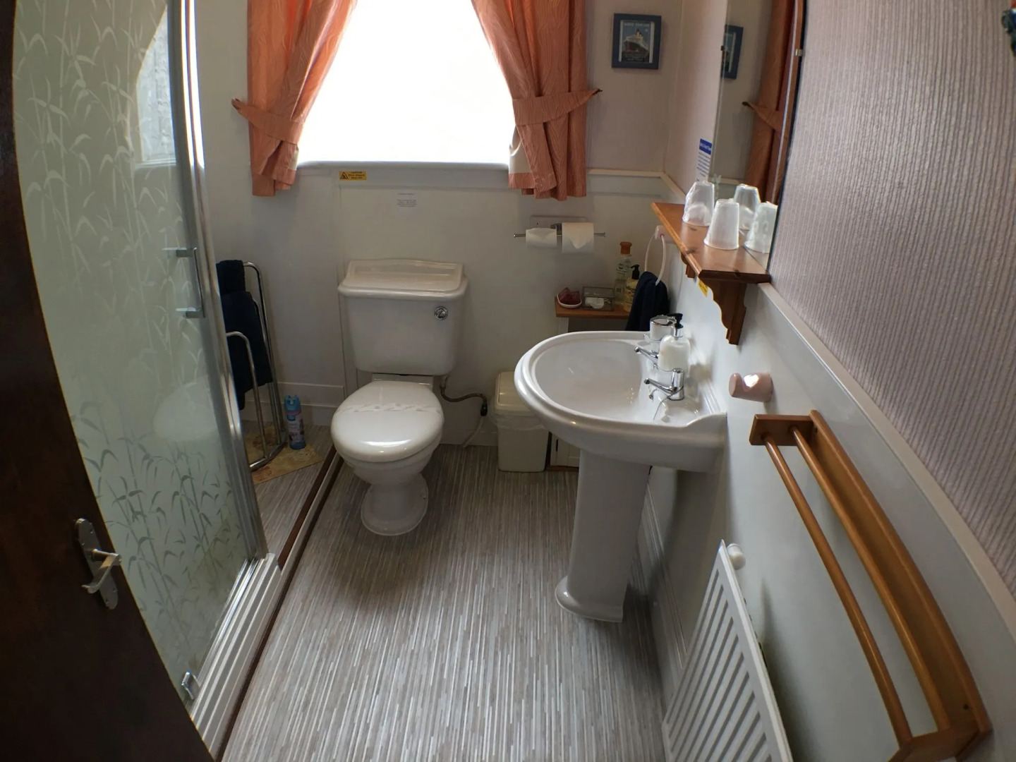 Home and Away Guesthouse