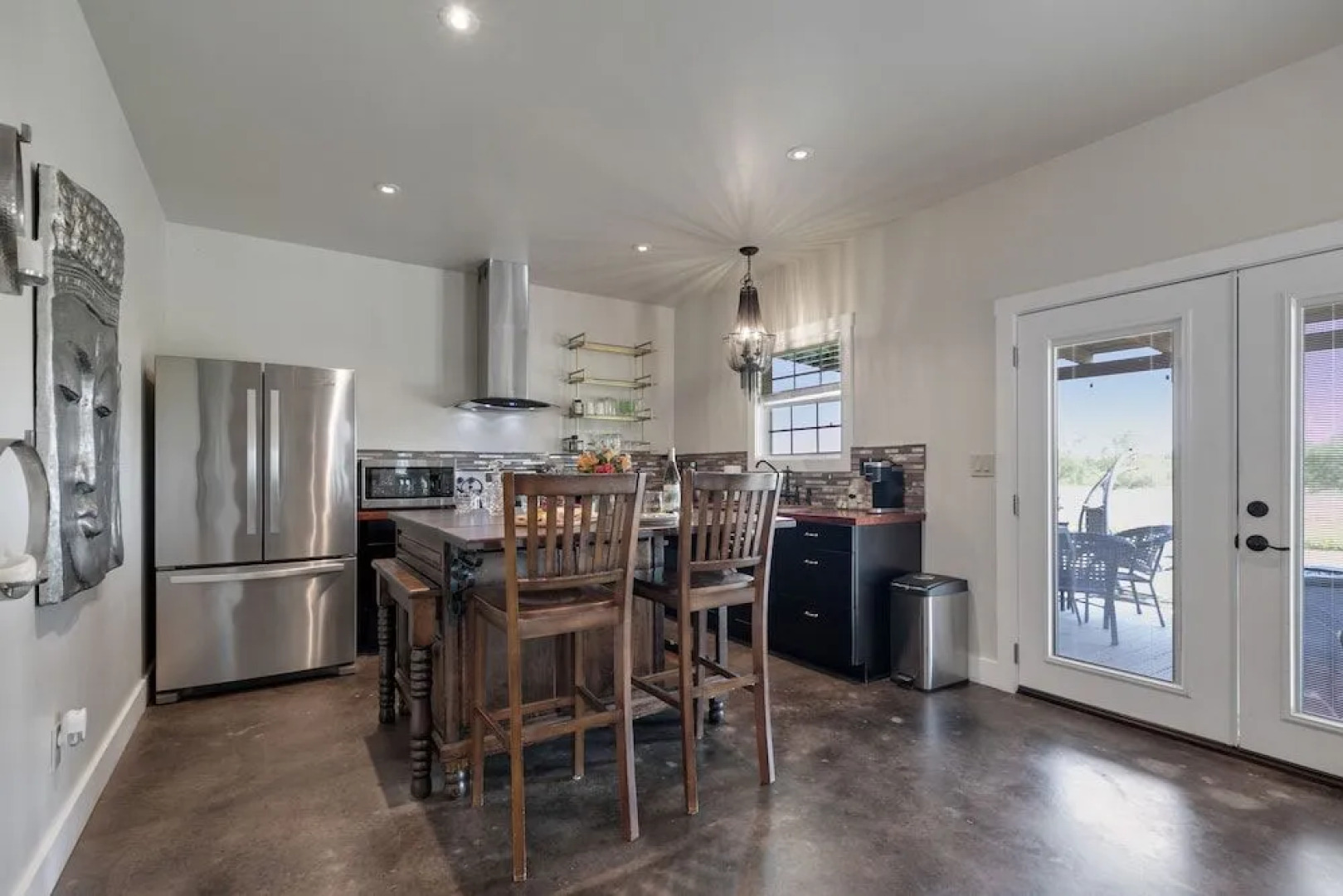 Luxury Studio W/hot Tub&grill