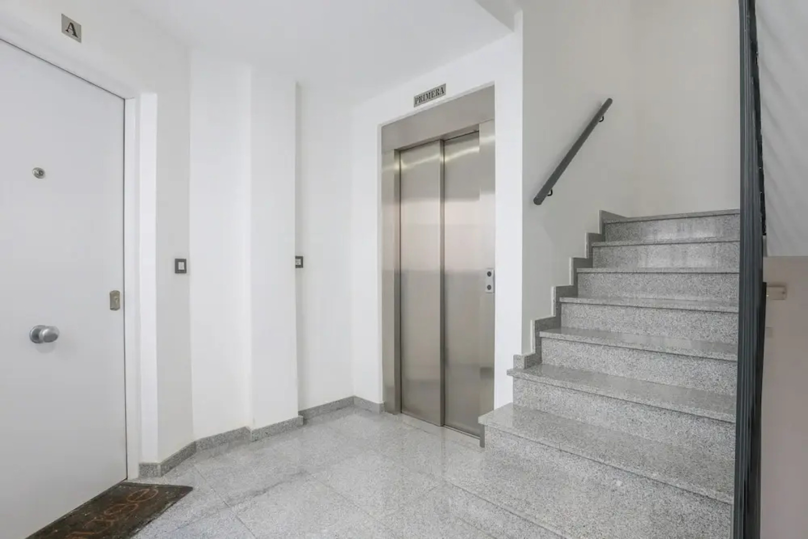 Manuel De Falla I in Dos Hermanas