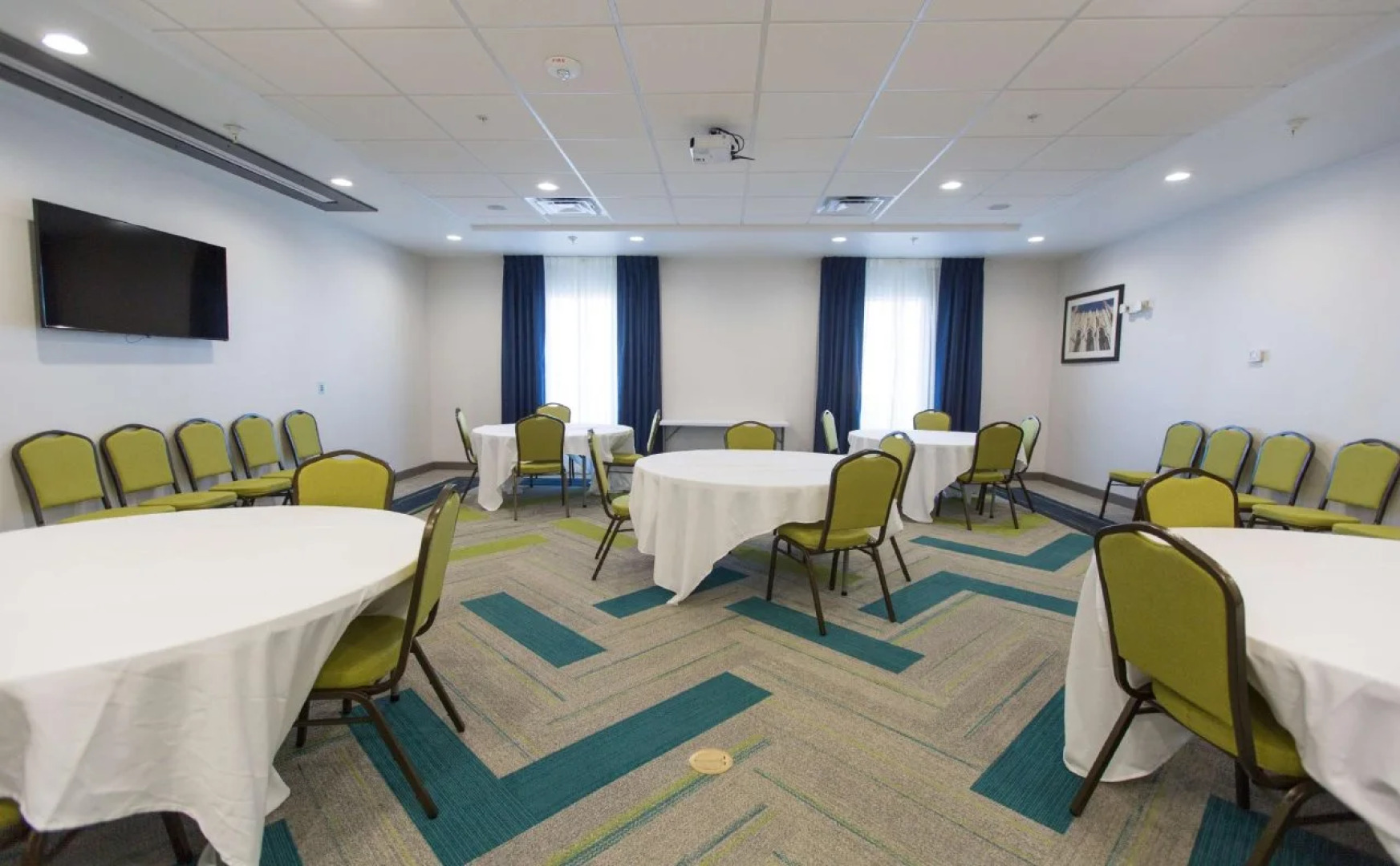 Hampton Inn & Suites Stroud