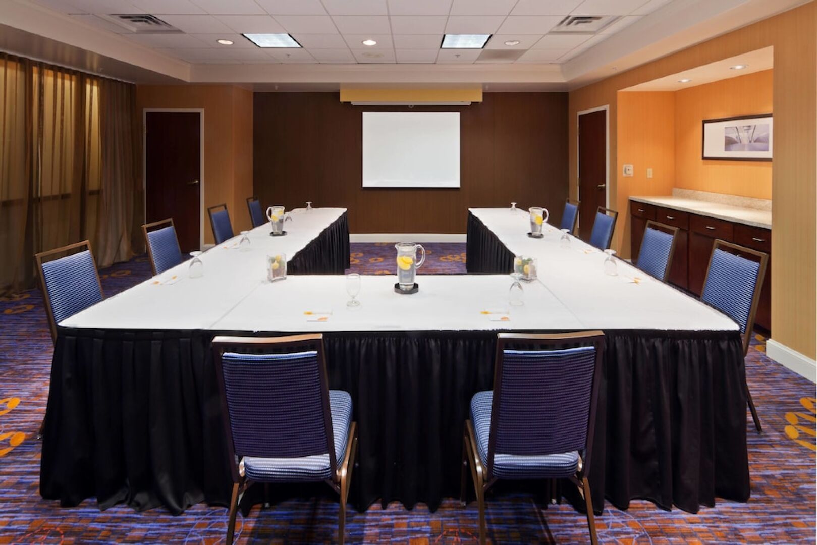 Courtyard Boulder Longmont