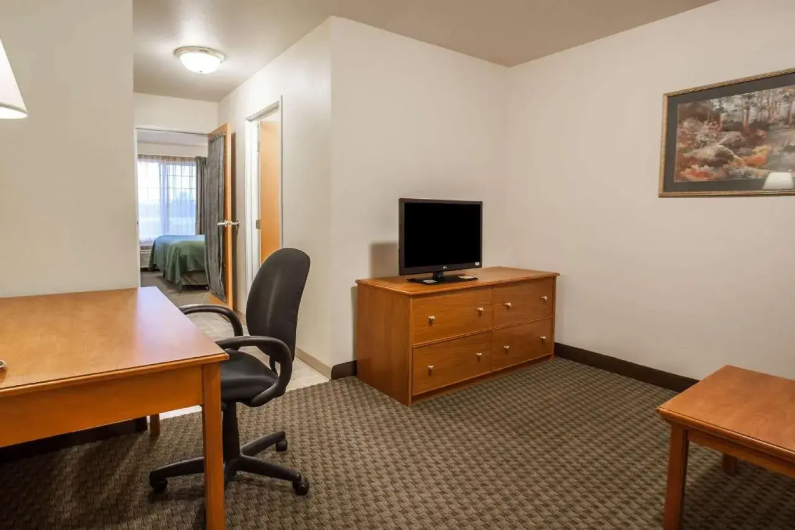 Quality Inn & Suites - 3 Stars