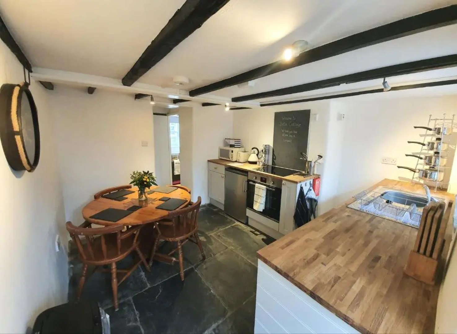 Bella Cottage - 123 Pengelly