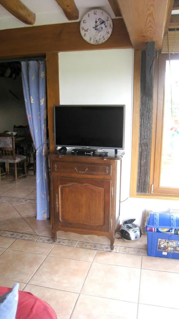 House With 3 Bedrooms in Chéronvilliers, With Enclosed Garden and Wifi