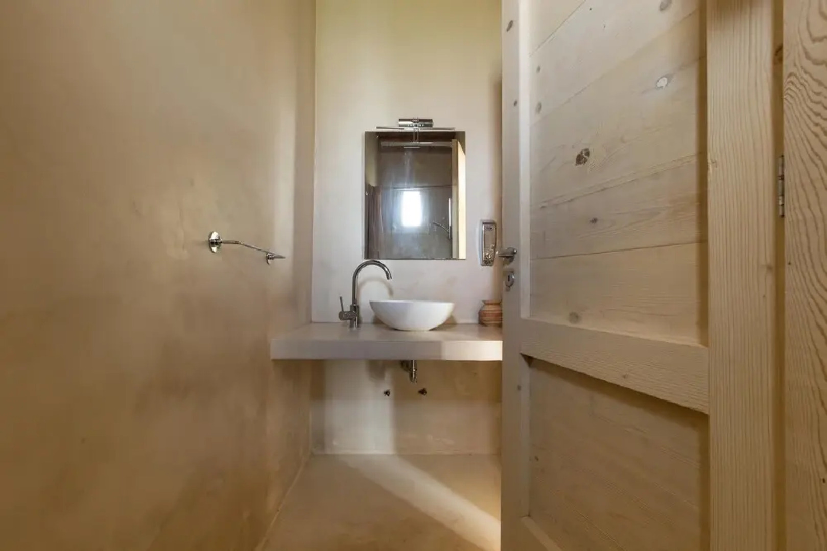 1891 Falcon Home Resort