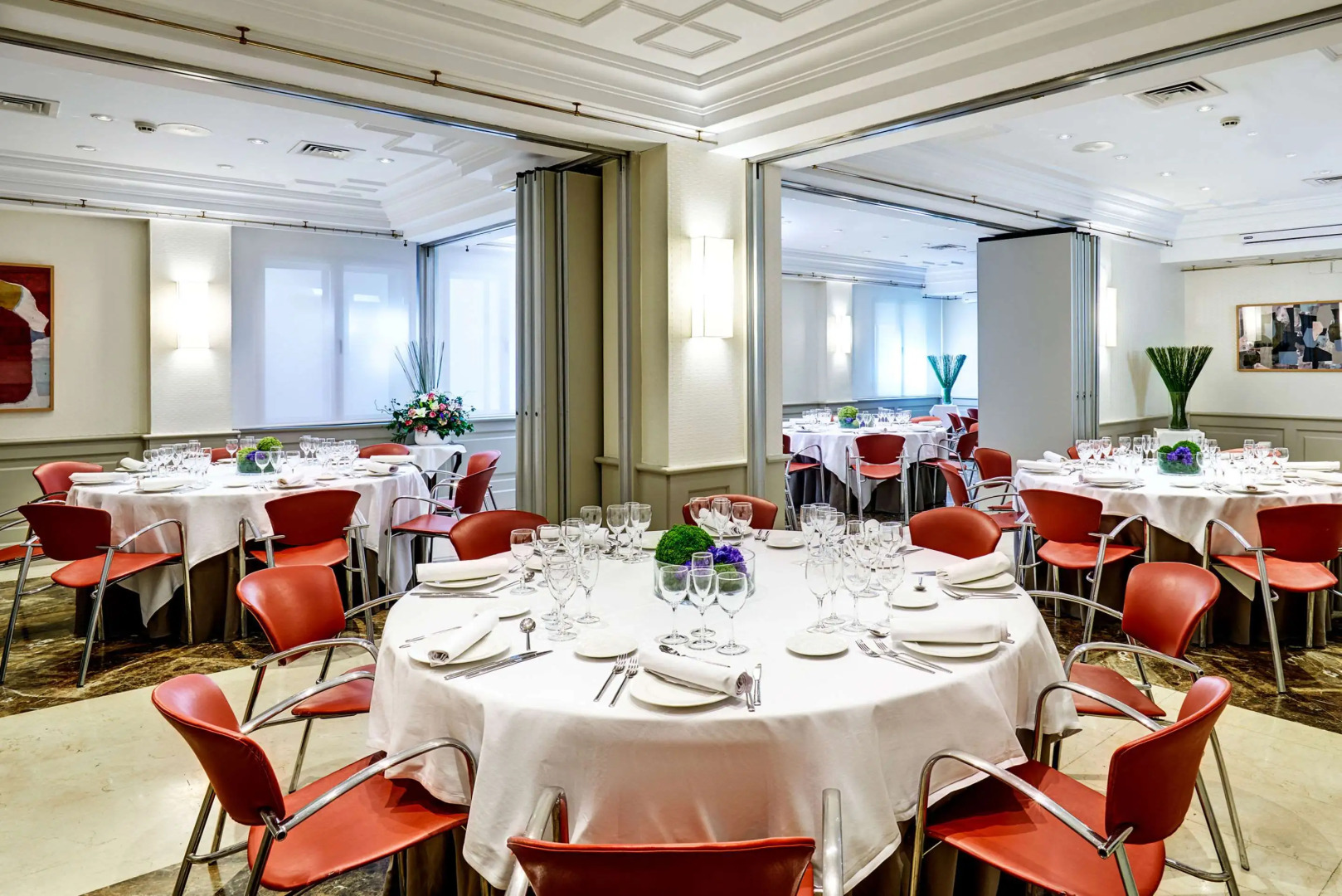 Отель Sercotel Gran Hotel Conde Duque