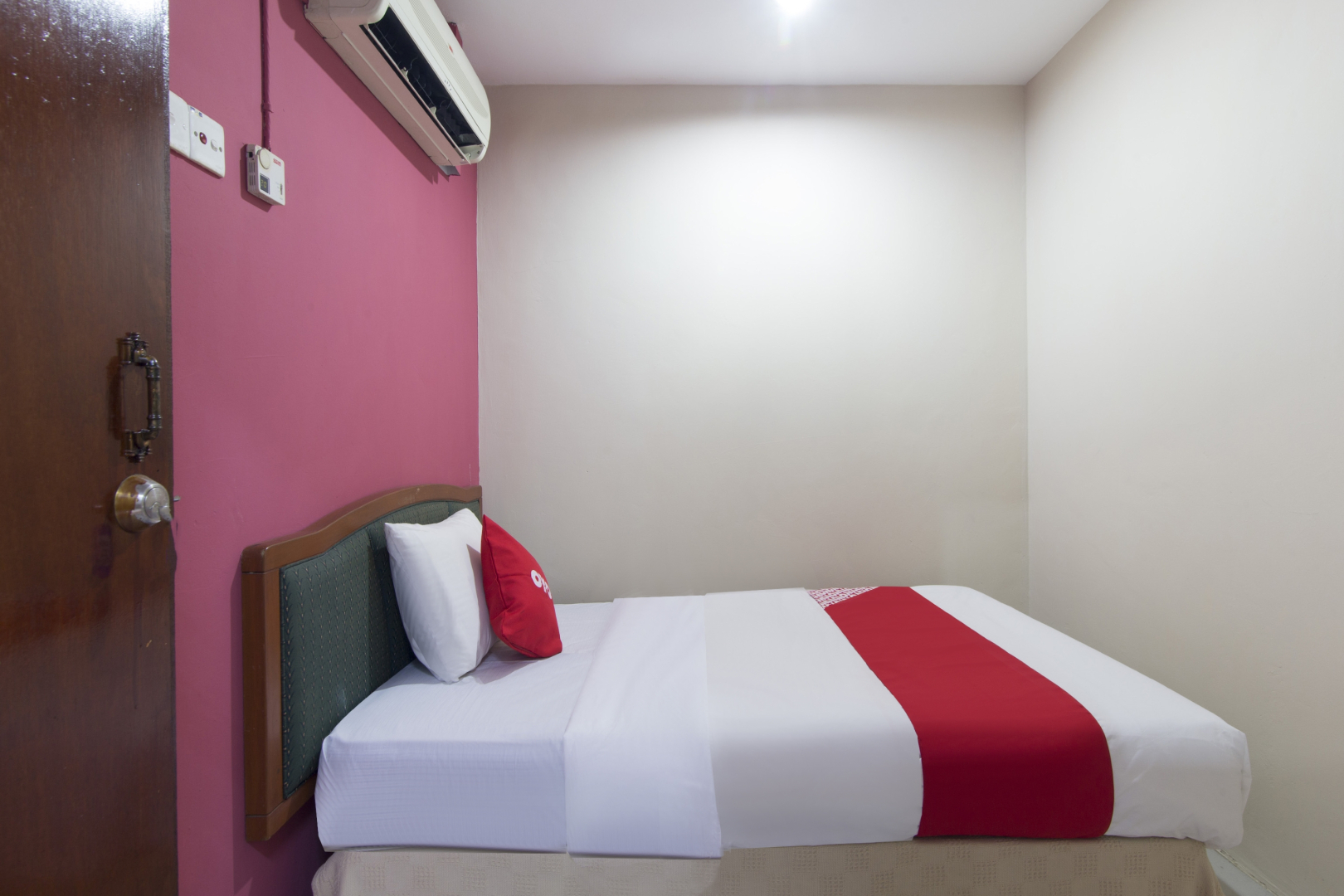 OYO 44100 Hotel Casavilla Petaling Jaya