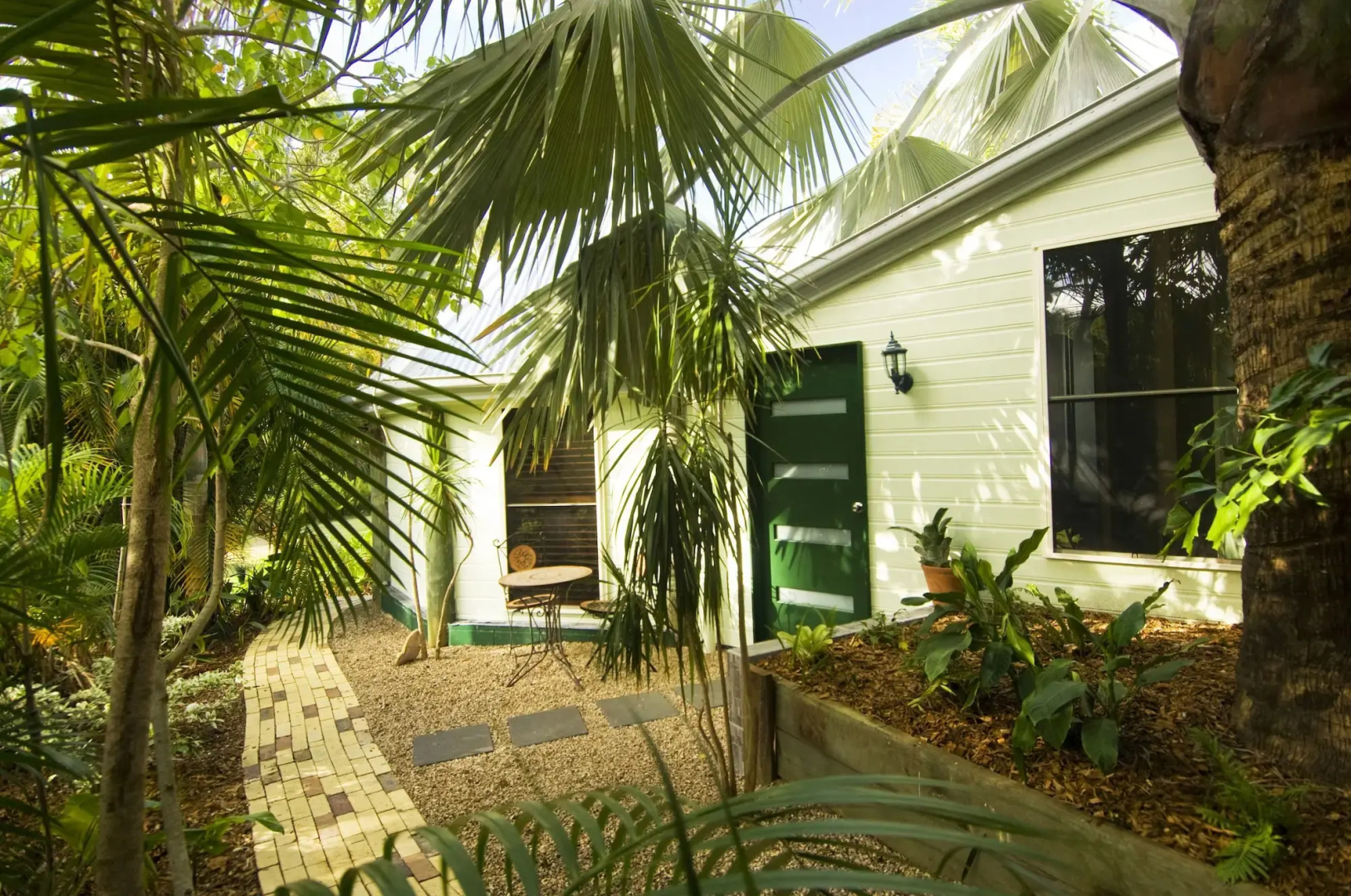 Glass House Mountains Ecolodge