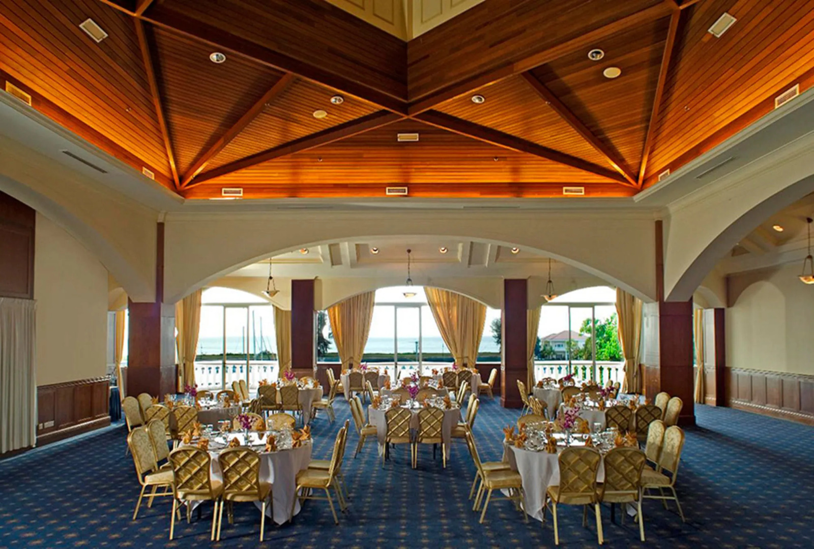 Avillion Admiral Cove