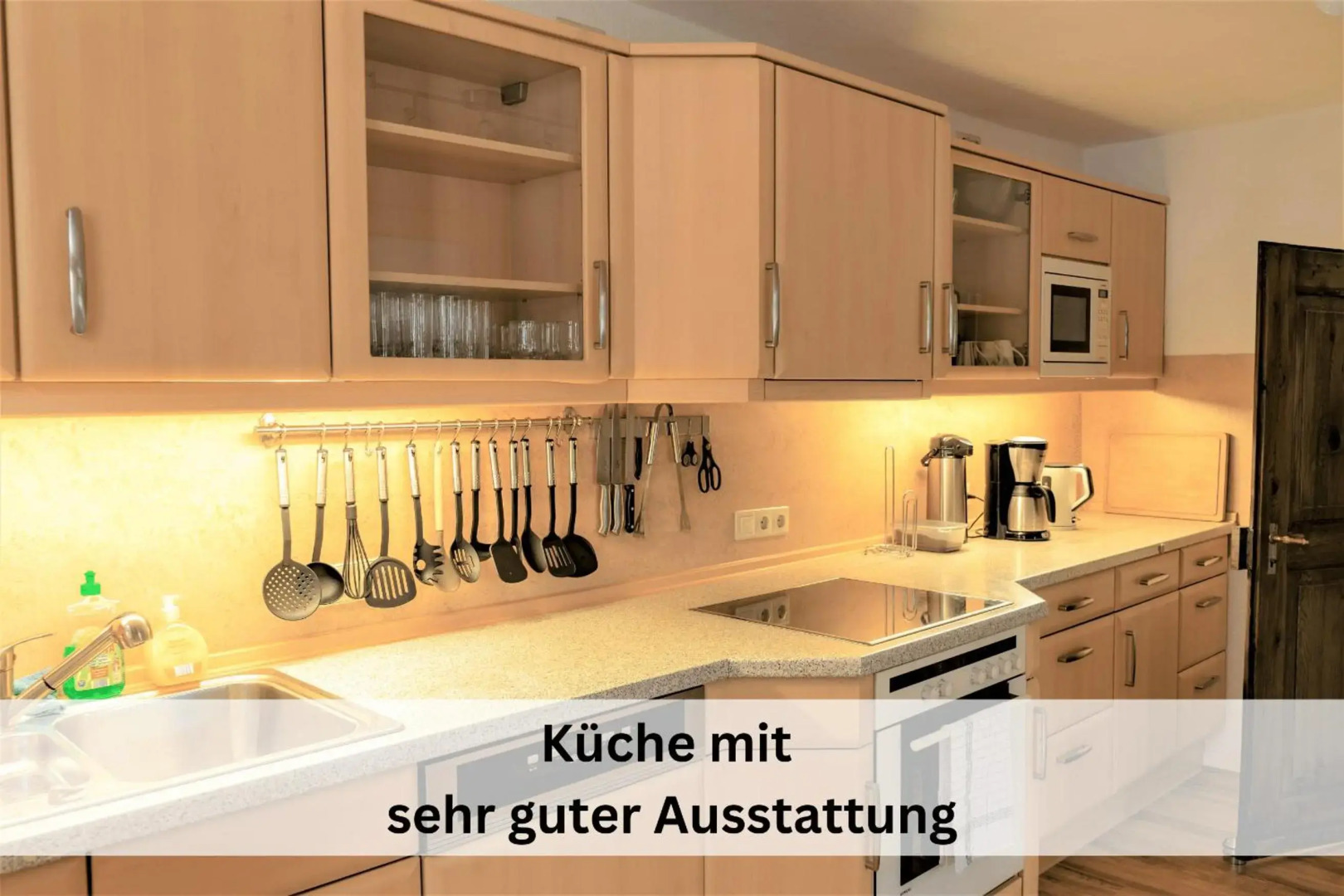 Komplettes Ferienhaus für bis zu 15 Personen mit großem Garten, Sauna-, Grill- und Fitnessbereich