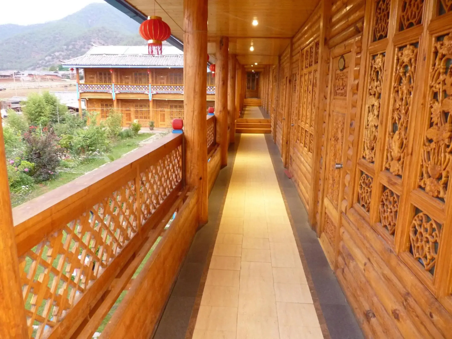 Lugu Lake Youzhua Inn