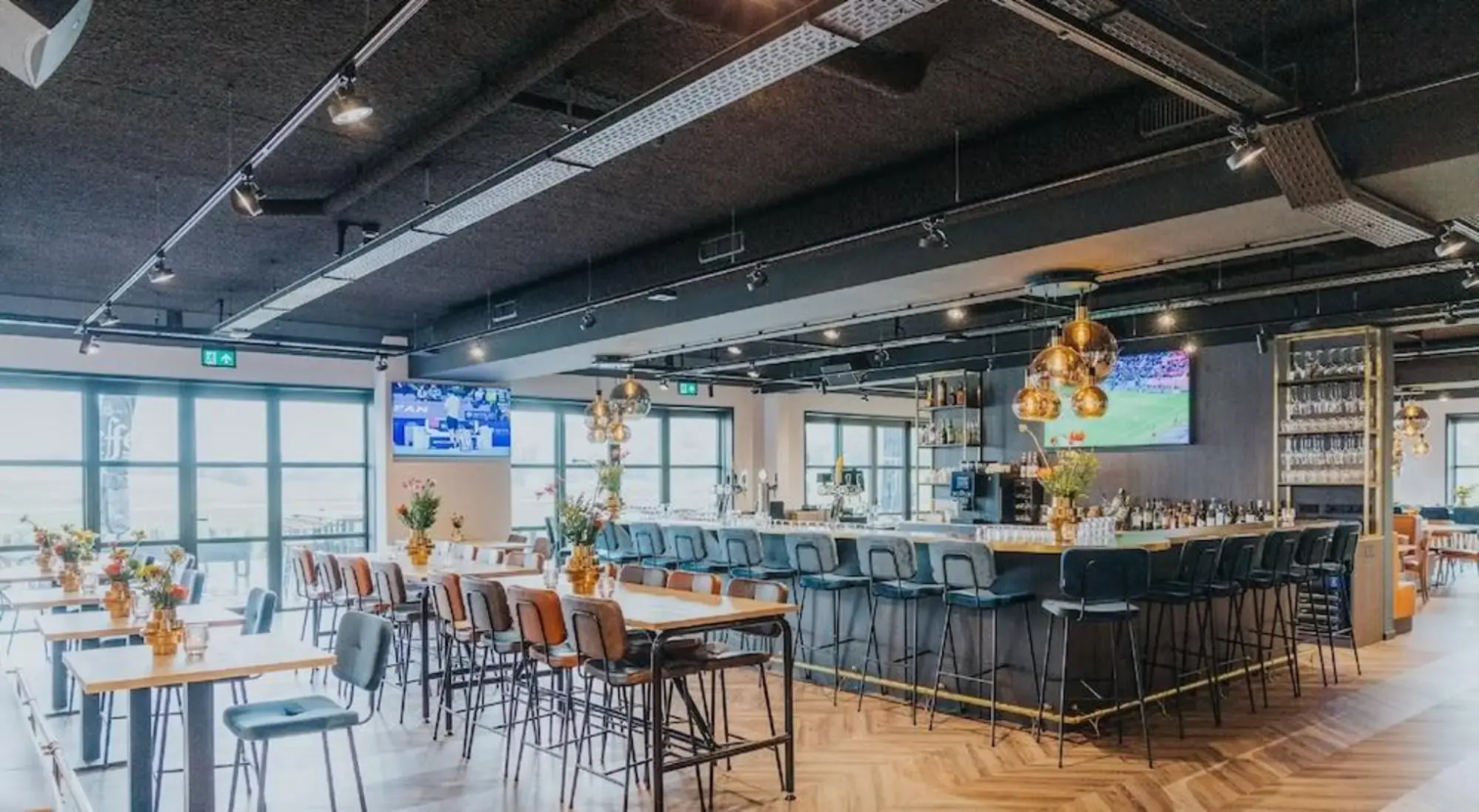 Hotel, Sportsbar & Brasserie Dorhout Mees