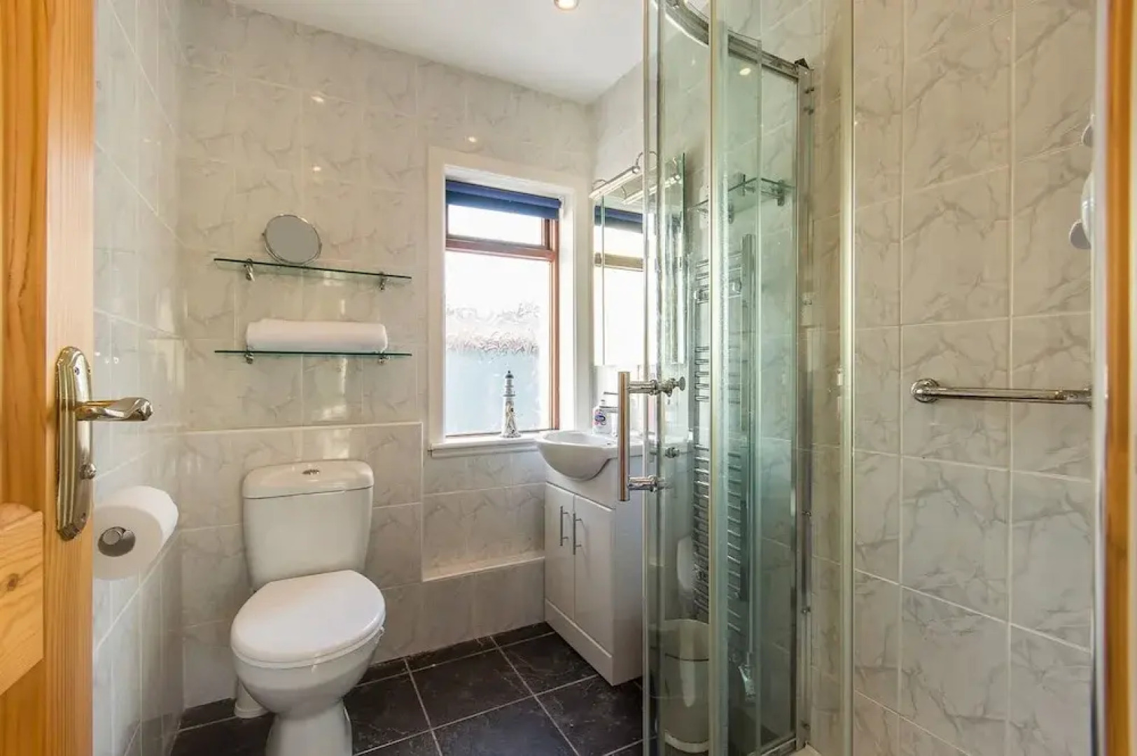 Family Beach House Located Within a Short Stroll of Waterville