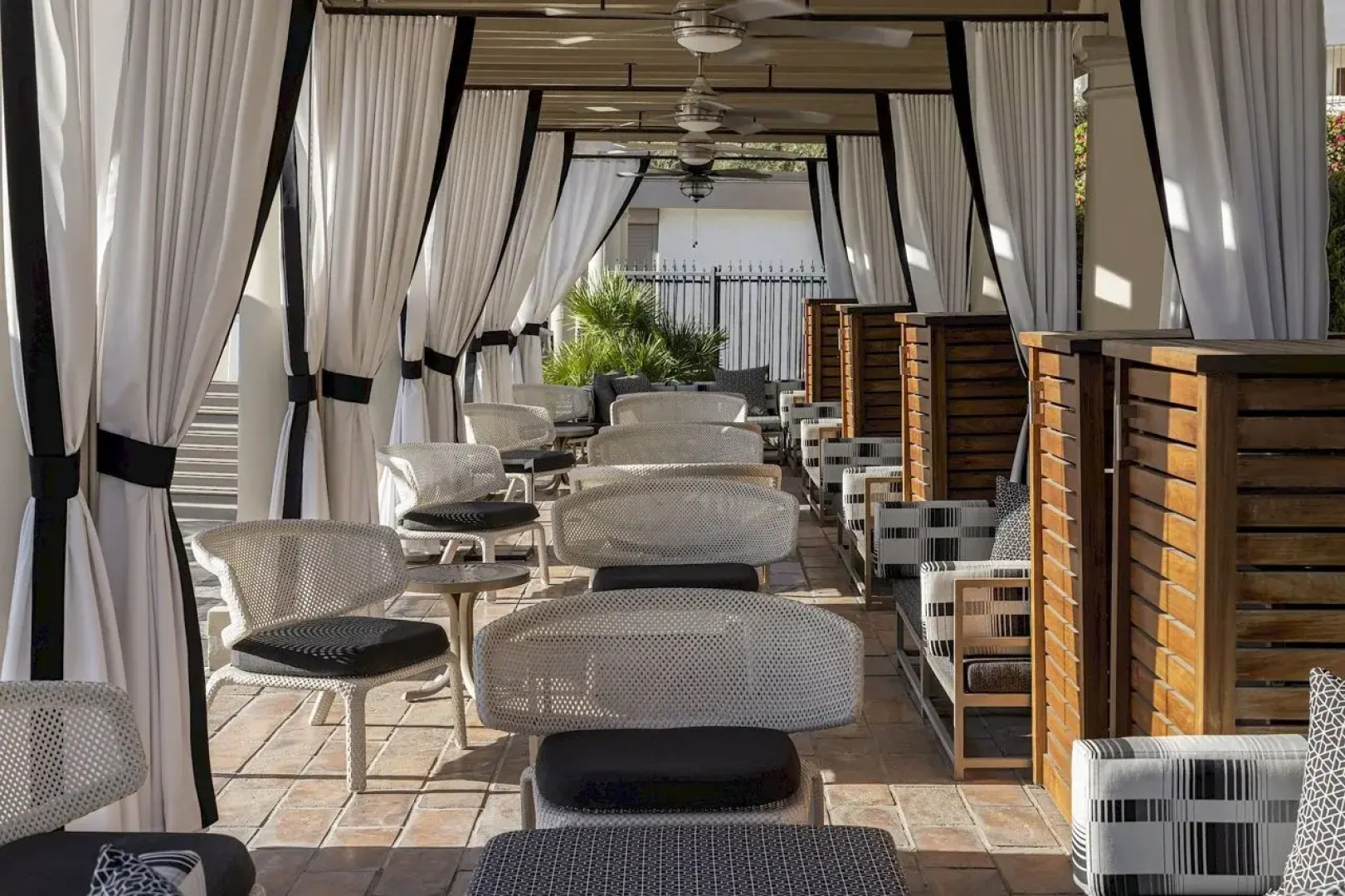 Tommy Bahama Miramonte Resort & Spa