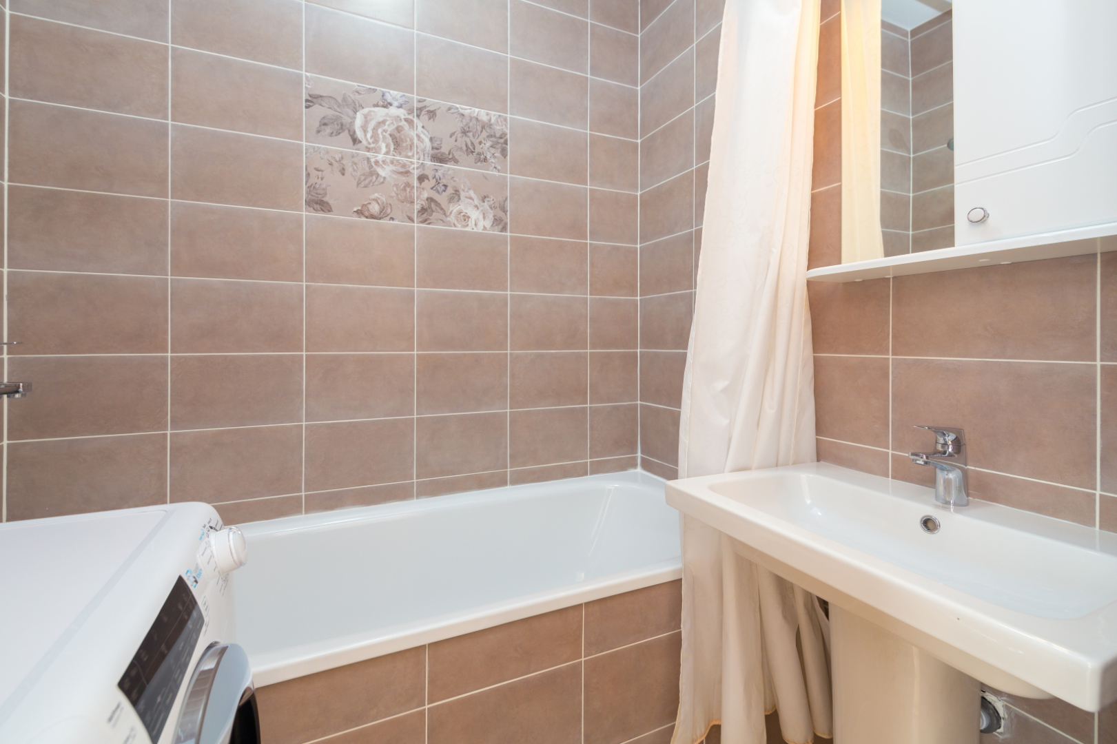 Жилые помещения Аллес, Сьянова д. 16