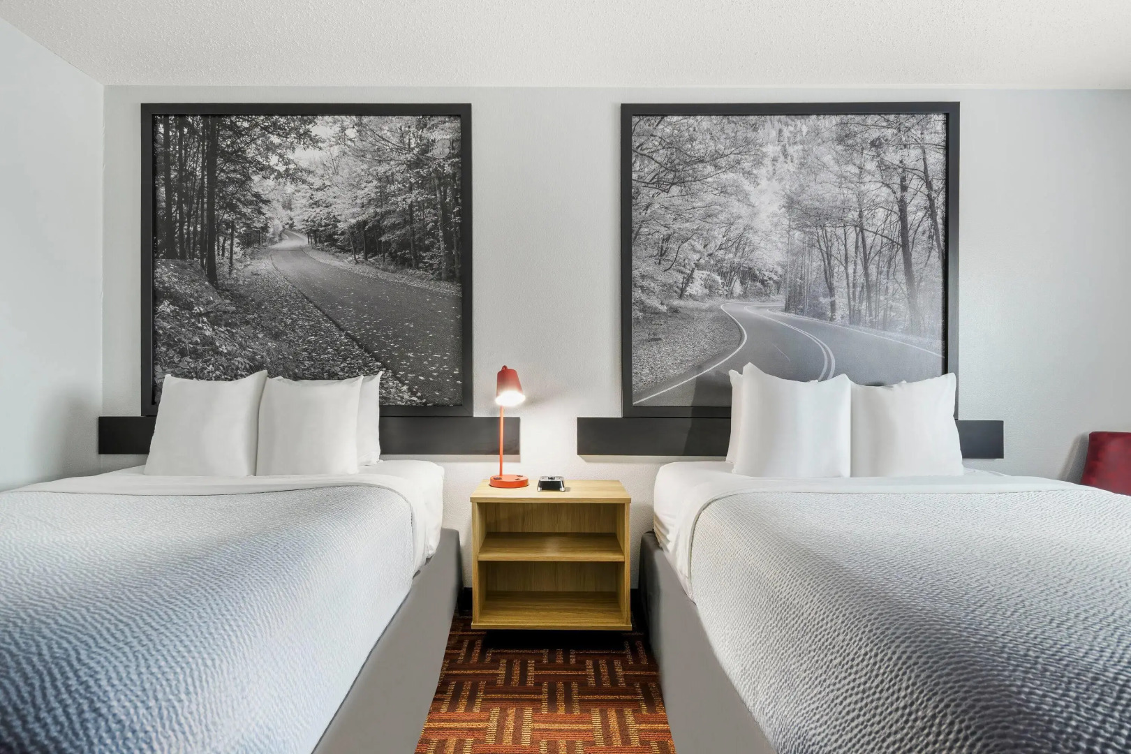 Super 8 by Wyndham Eveleth