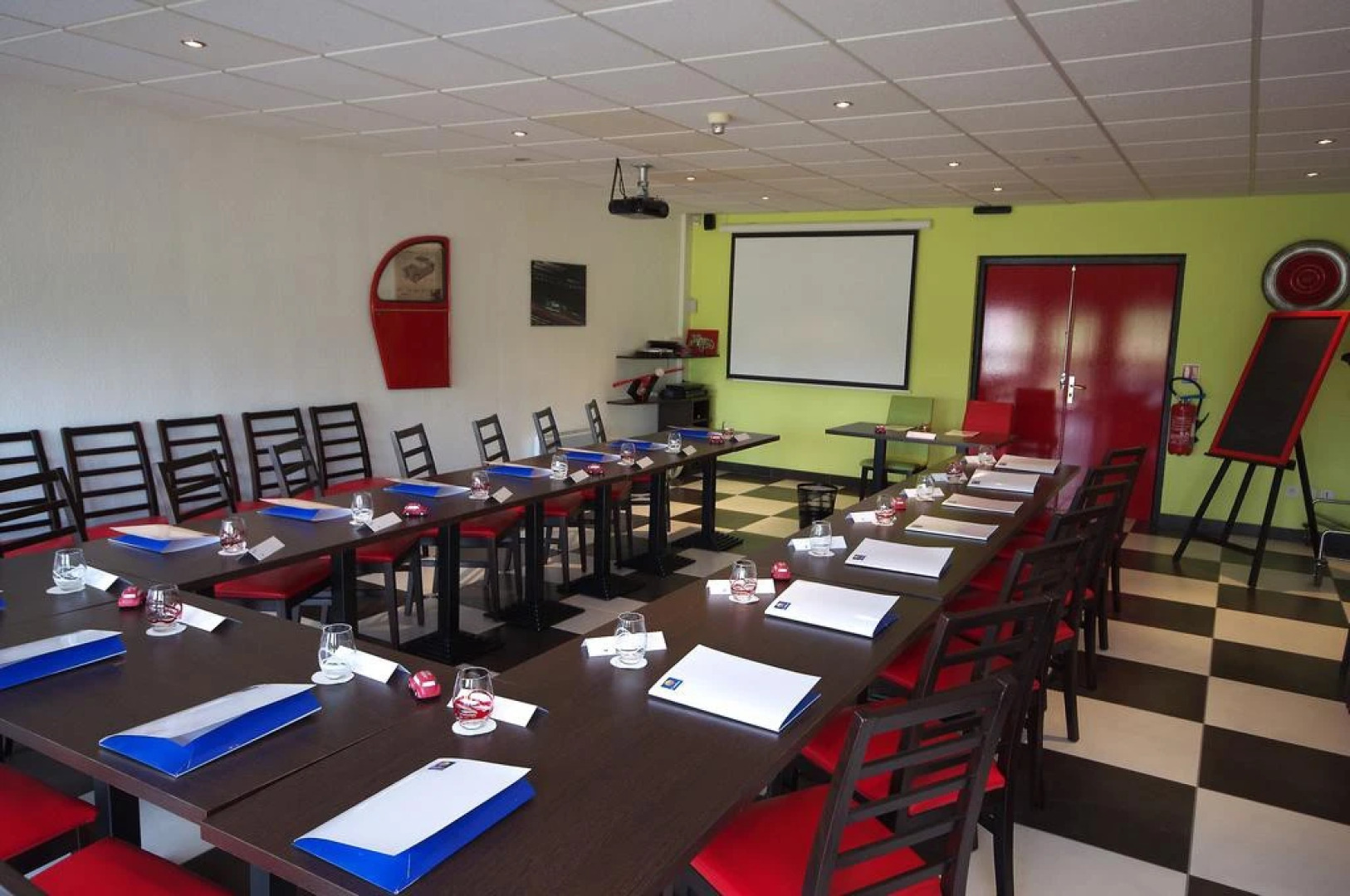 Kyriad Design Enzo Pont-à-Mousson