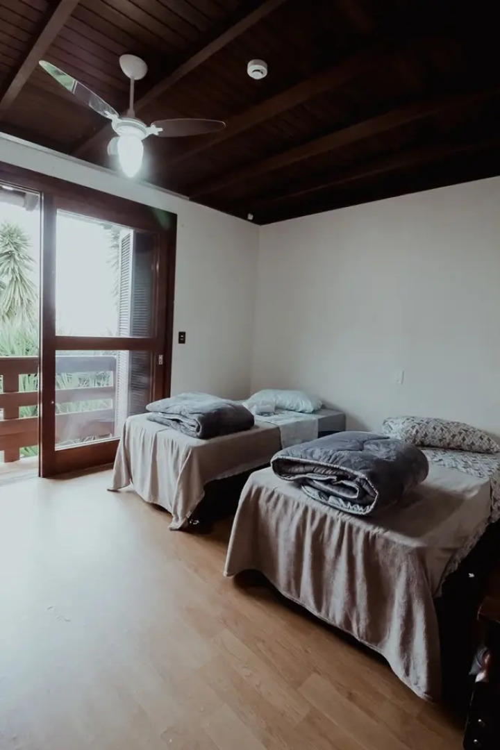 Tima Casa Ampla em Localiza o Privilegiada