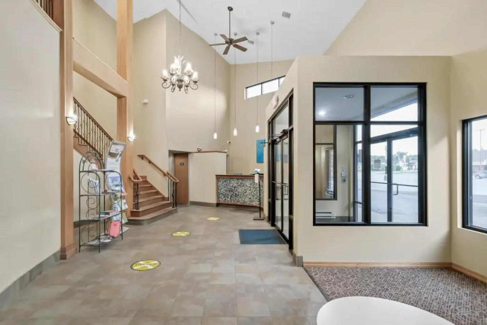 Waterbird Lakeside Inn