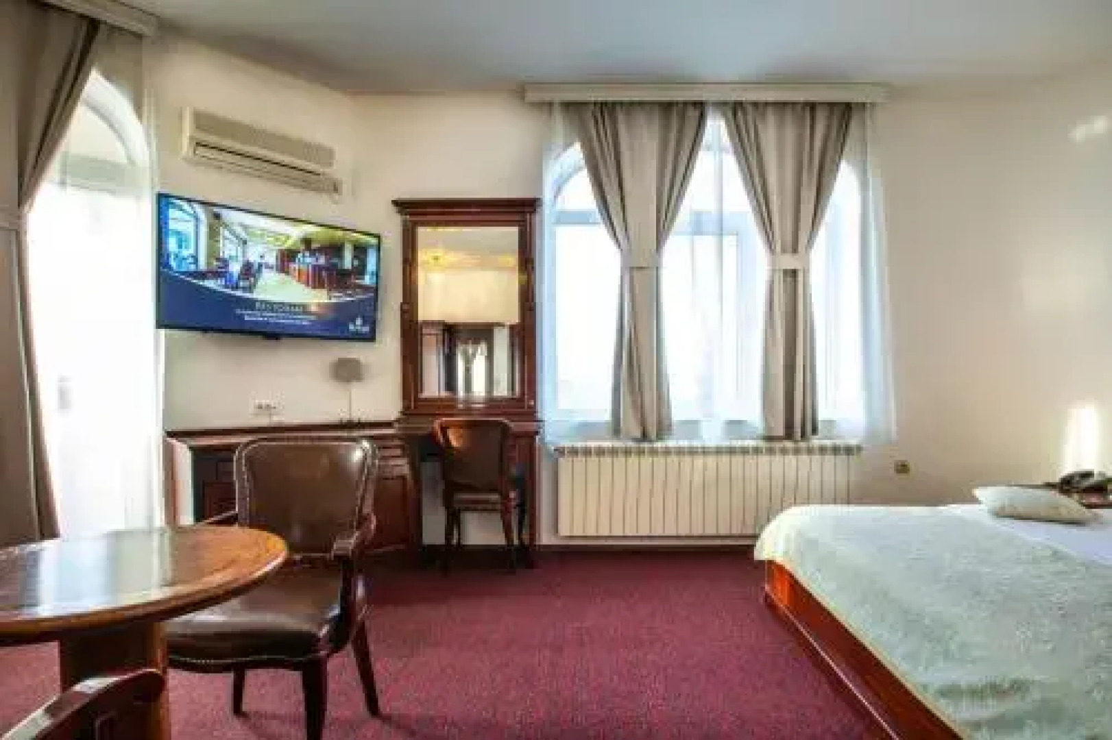 Garni Hotel Royal Crown