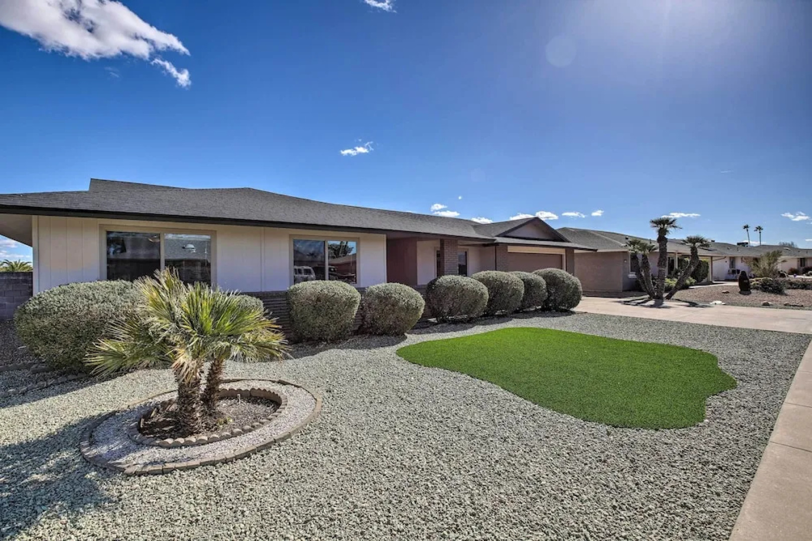 Putting Green, Community Perks: Sun City West Home