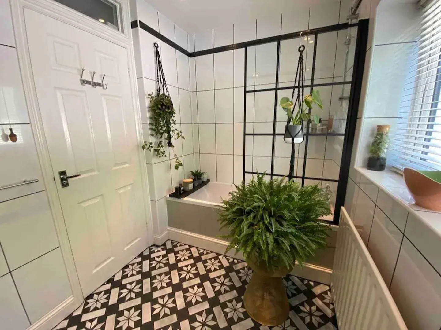 4 Bedroom Victorian Townhouse With Sea Views